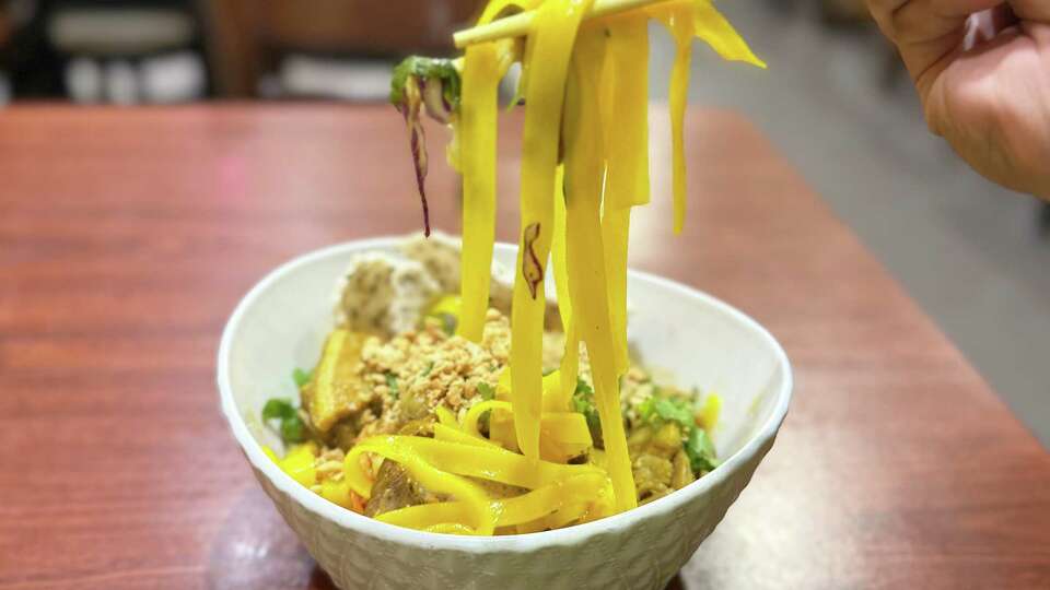 Mi quang at Pho Huynh in Houston.