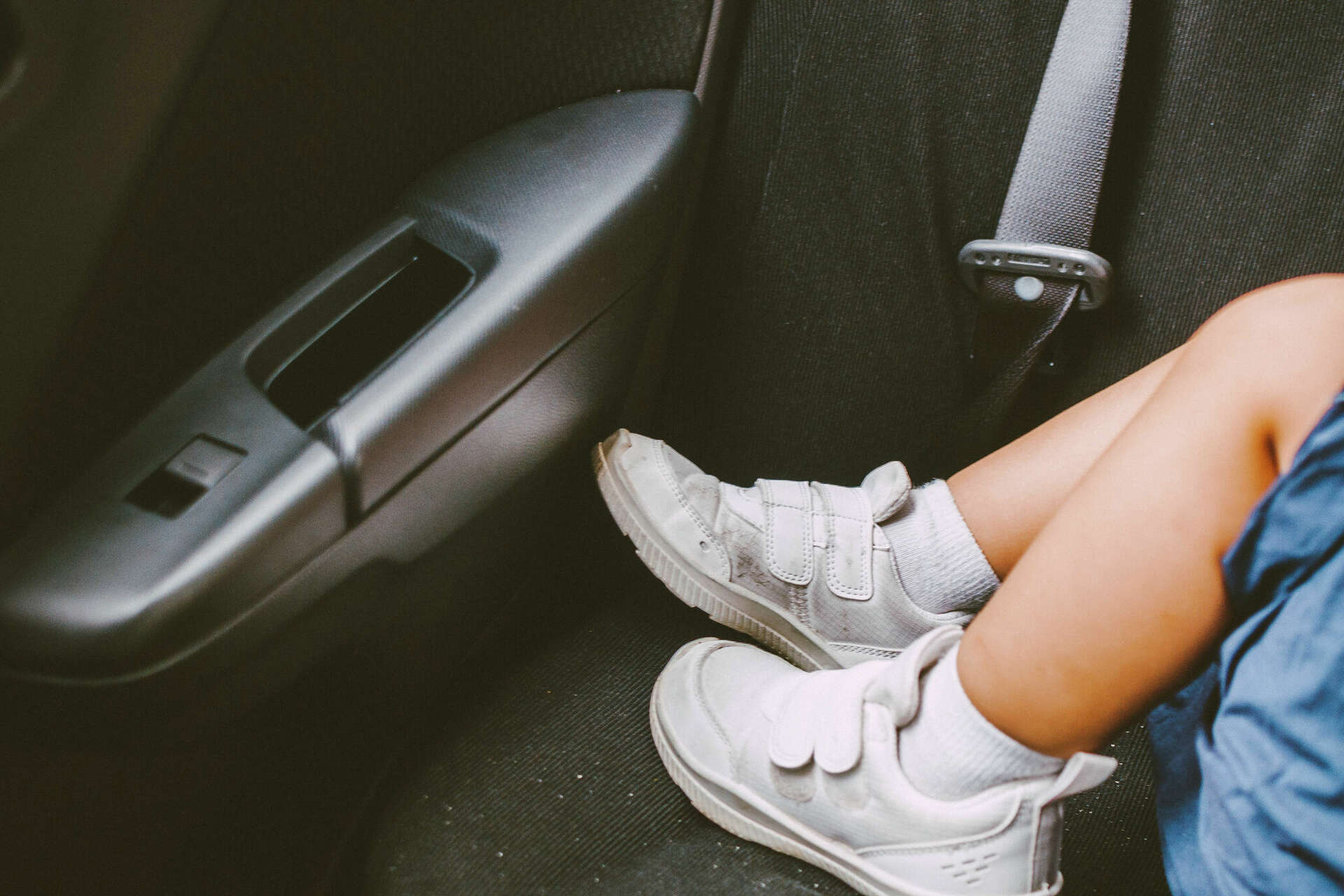 Police: 3 children die after being left in hot cars in South Texas