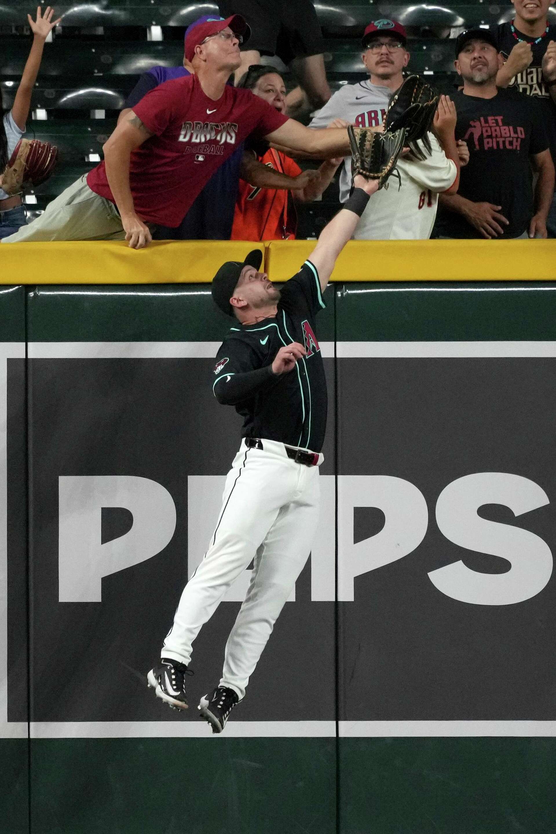 Diamondbacks ban season ticket holder for rest of season after interference  during game vs. Giants