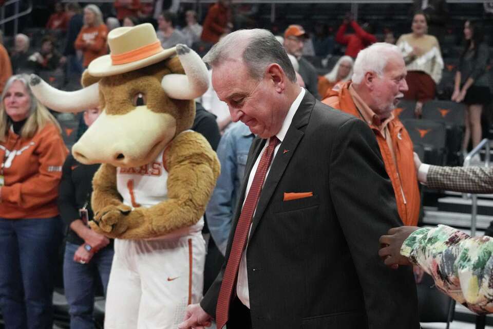 Texas basketball coach Vic Schaefer discusses home attendance numbers