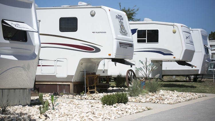 Is it legal to live in an RV in Texas? Laws, Austin rules
