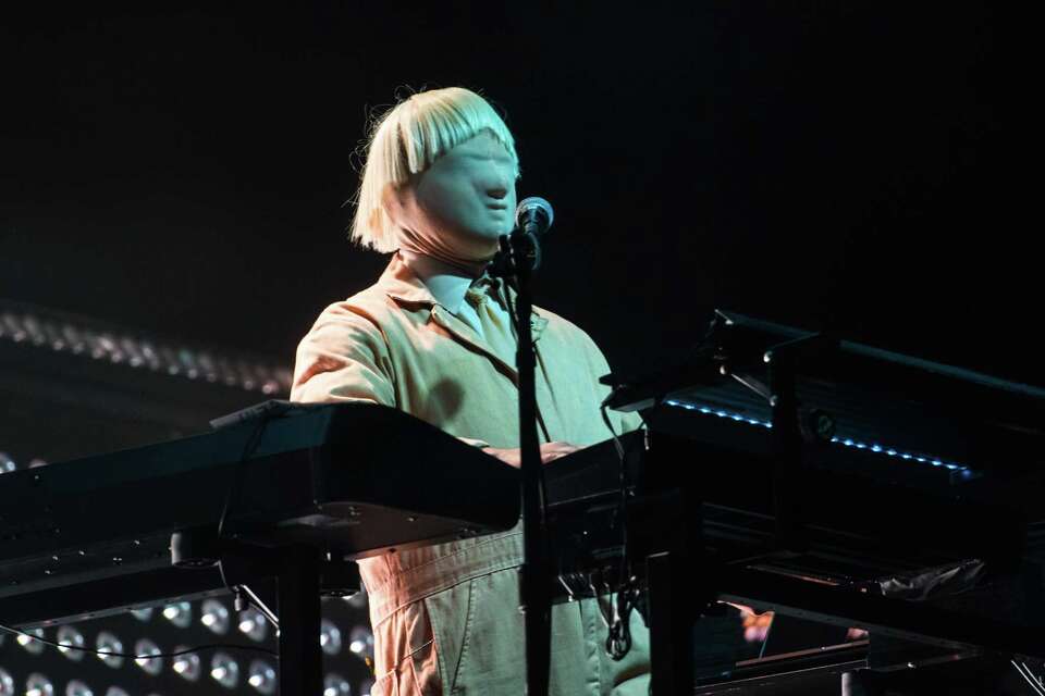 So. Much. Latex. Pictures from St. Vincent's sleek ACL set