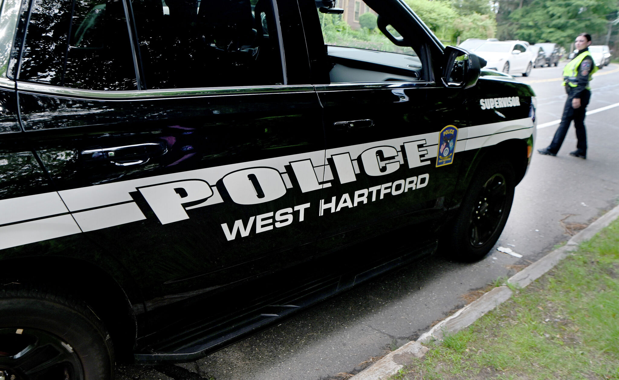 West Hartford police investigate armed robbery at credit union