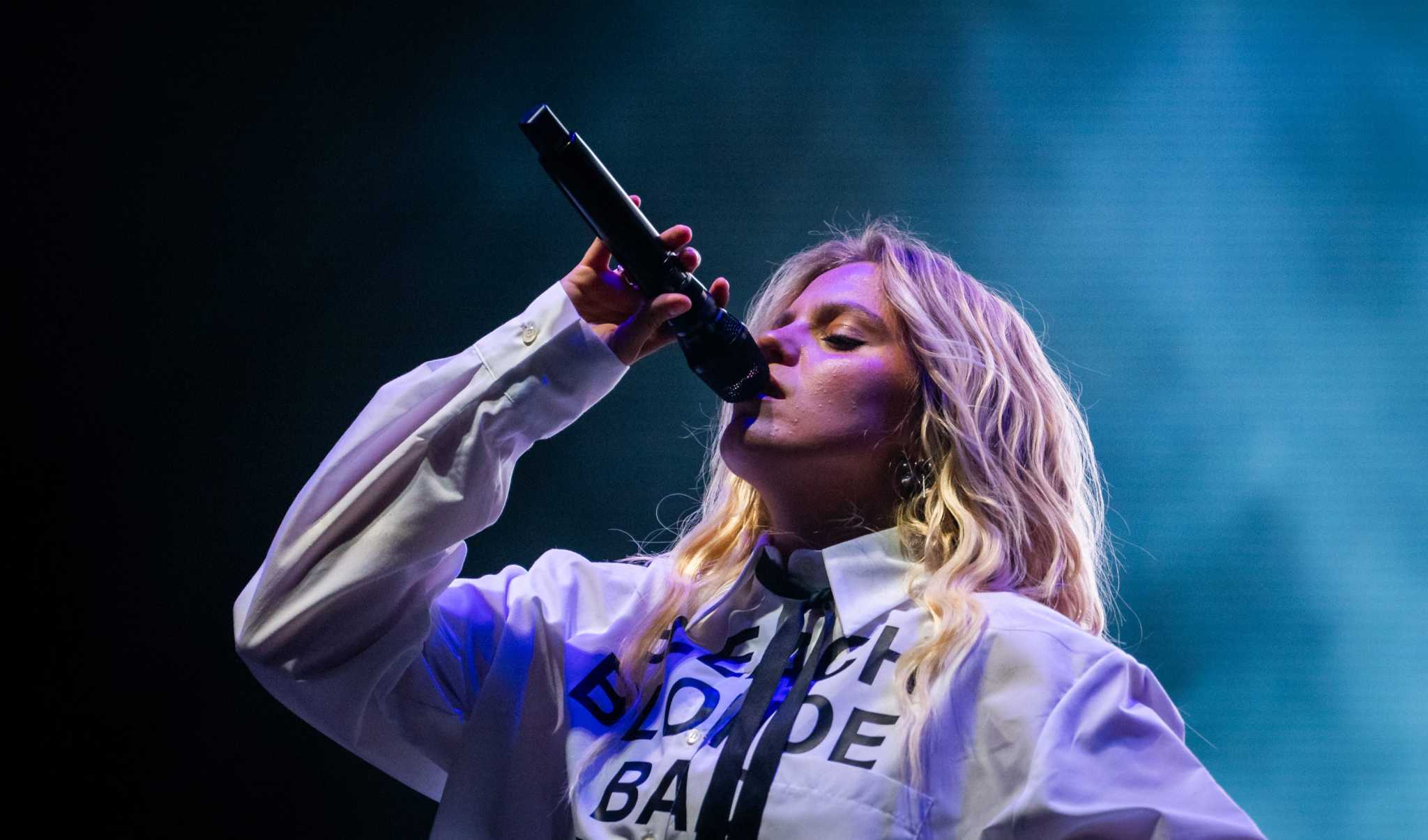 Reneé Rapp takes ACL Fest stage, see the best photos