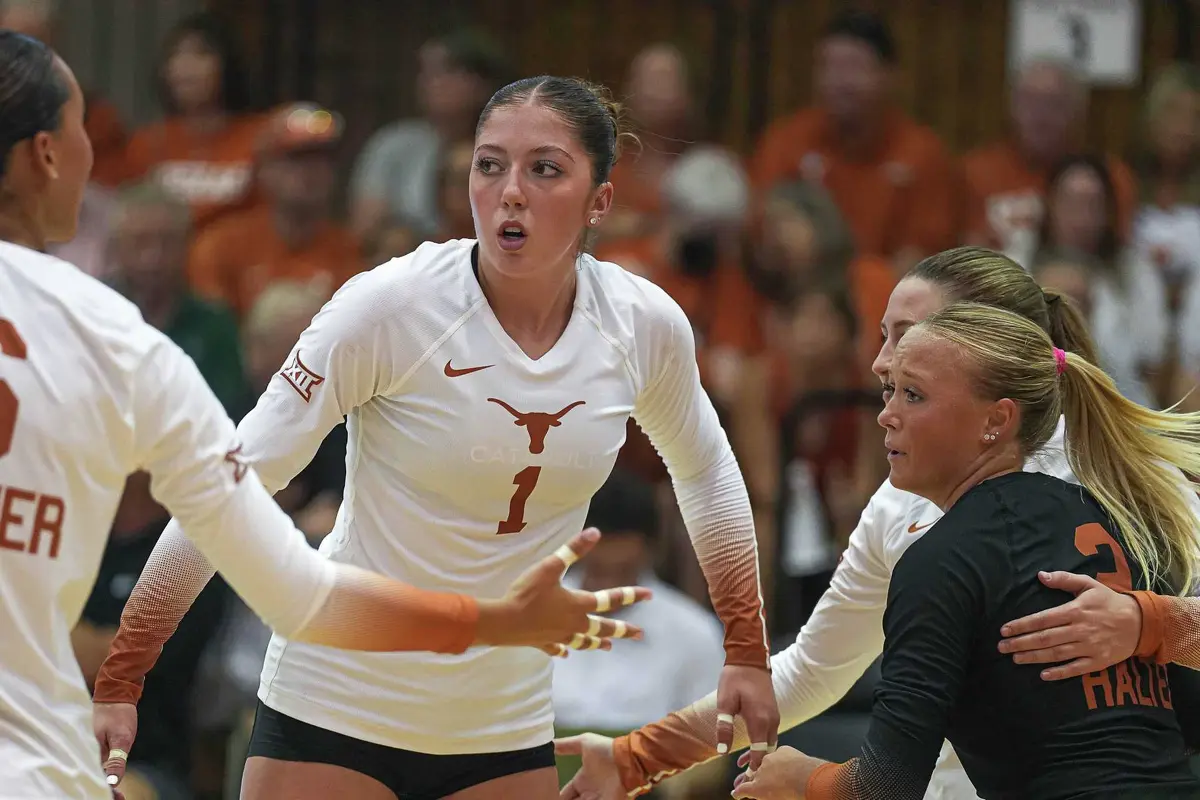 Texas Longhorns volleyball player Ella Swindle
