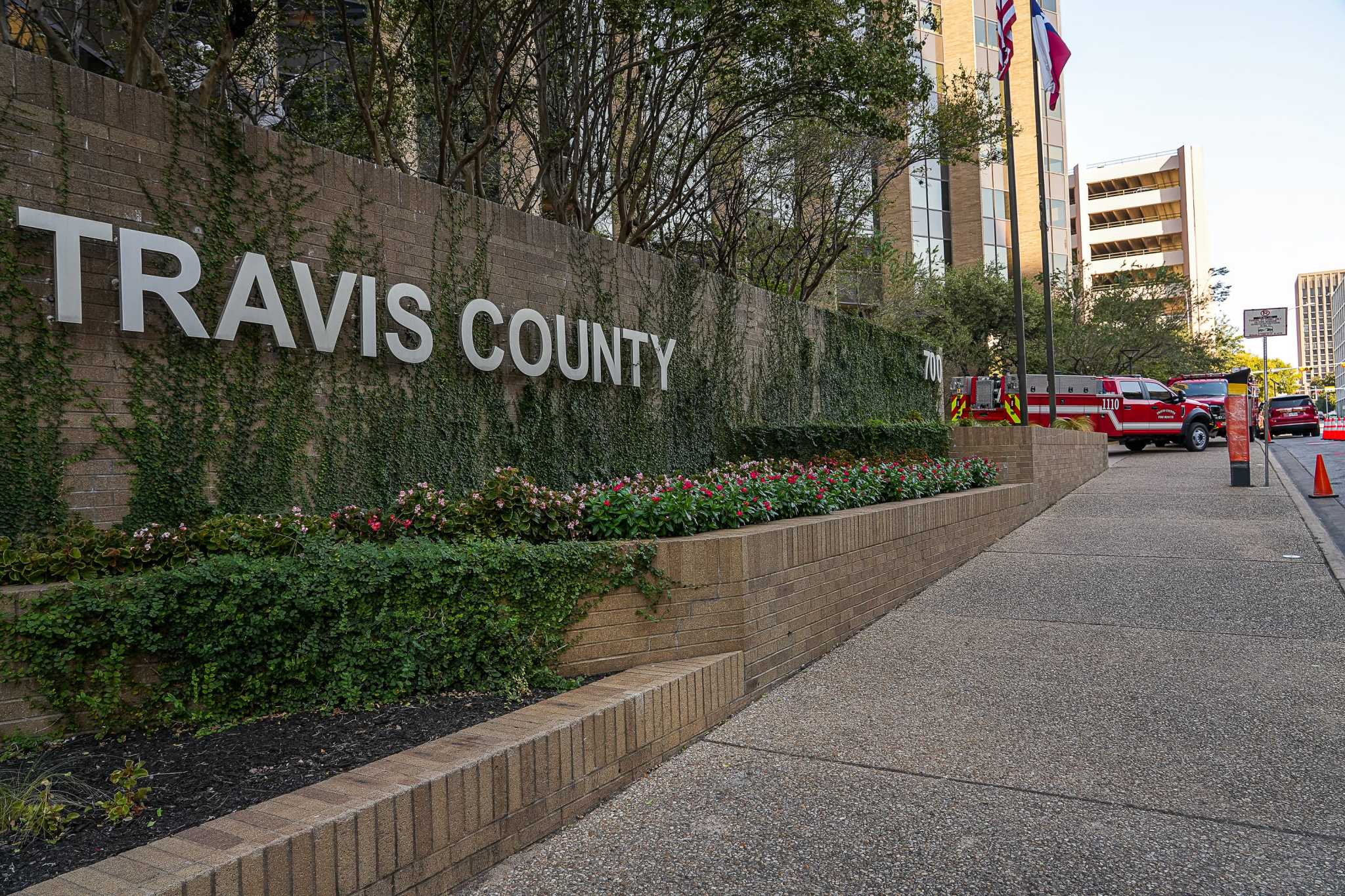 What a county commissioners court actually does in Texas