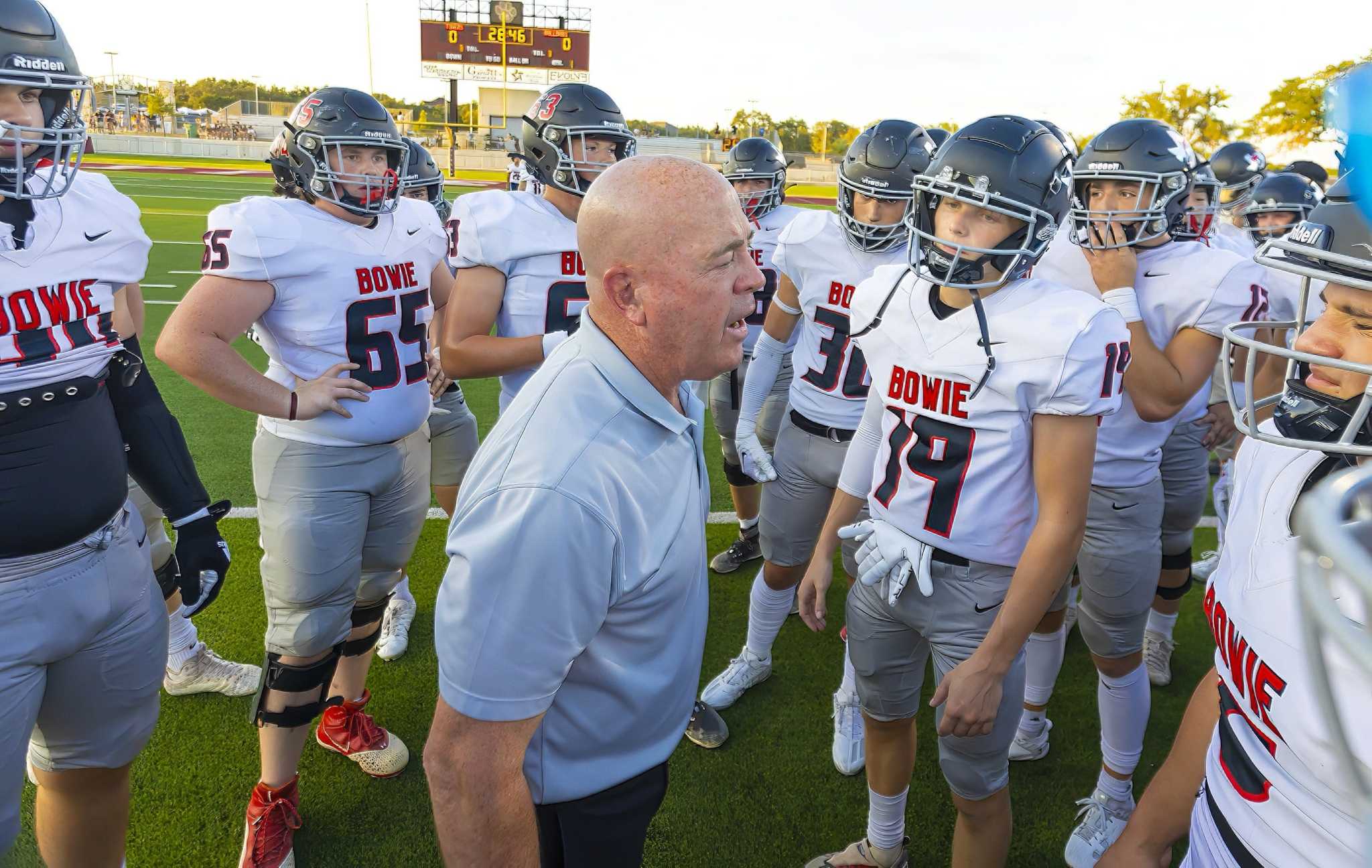 Bowie football inches closer to a playoff berth with win over Johnson