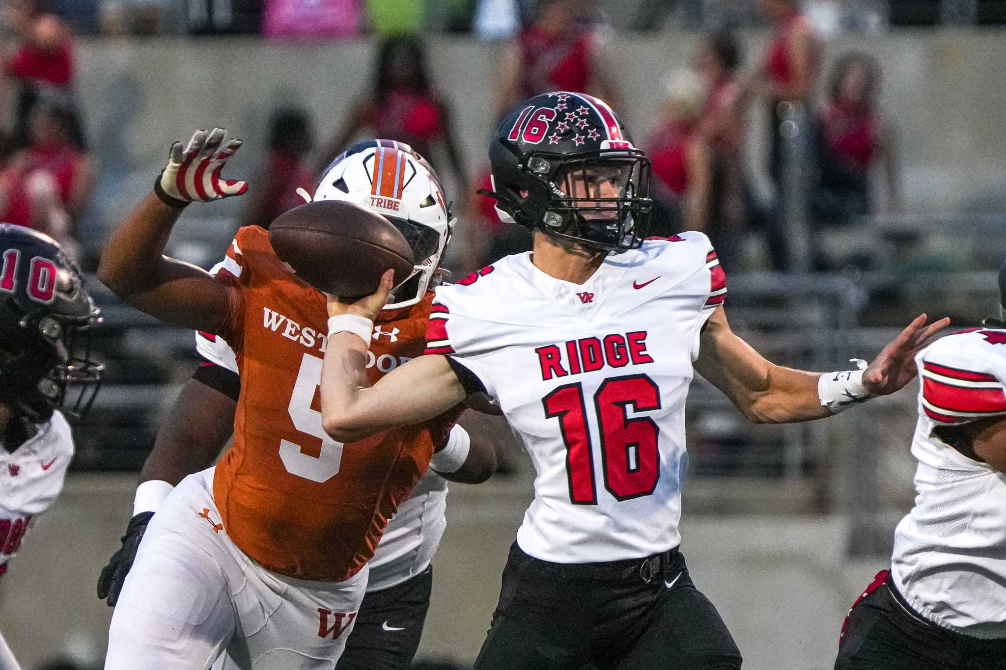 Late defensive stand lifts Vista Ridge over Westwood, 26-21