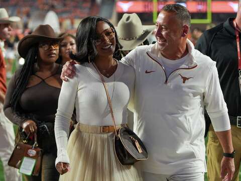 Texas football coach Steve Sarkisian's wife Loreal announces their