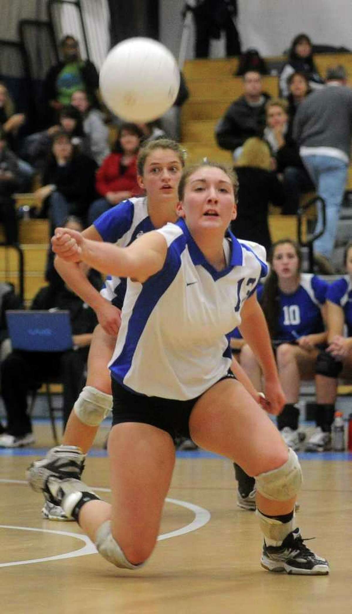 Darien's Bella Carrara reaches for a ball during Saturday's Class L Volleyball Championship game against East Lyme at Glastonbury High School on November 20, 2010.