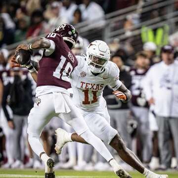 Texas A&M vs Notre Dame predictions, plus other NCAA Week 3 questions