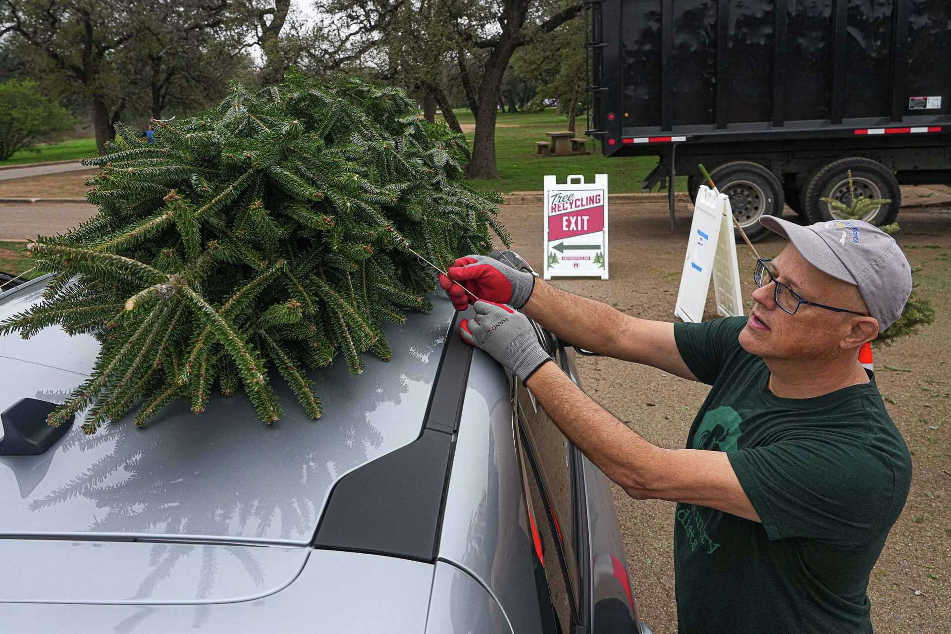 How to recycle your Christmas trees after holidays in Austin