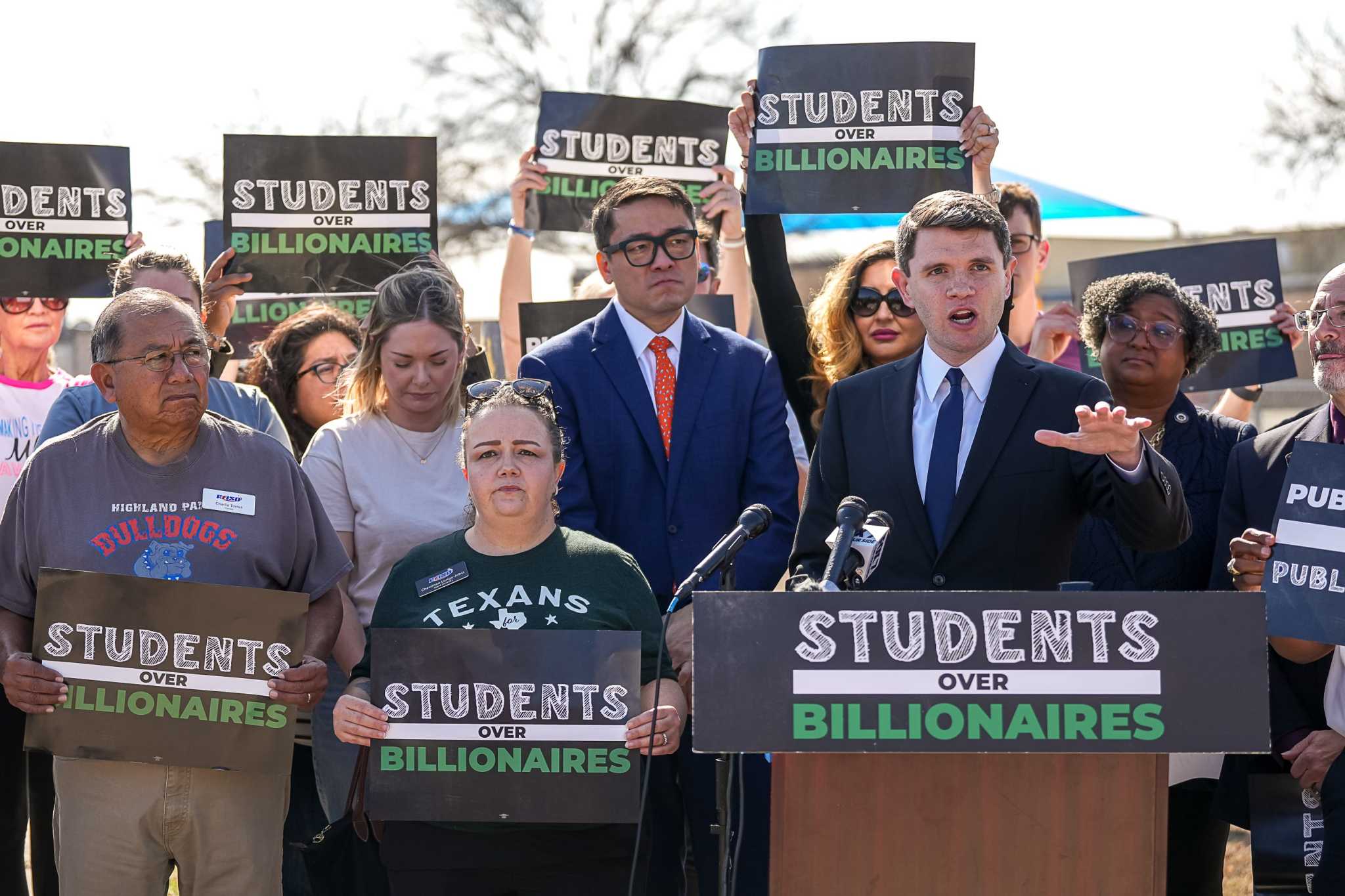 Texas House Democrats chastise Gov. Abbott for school vouchers push