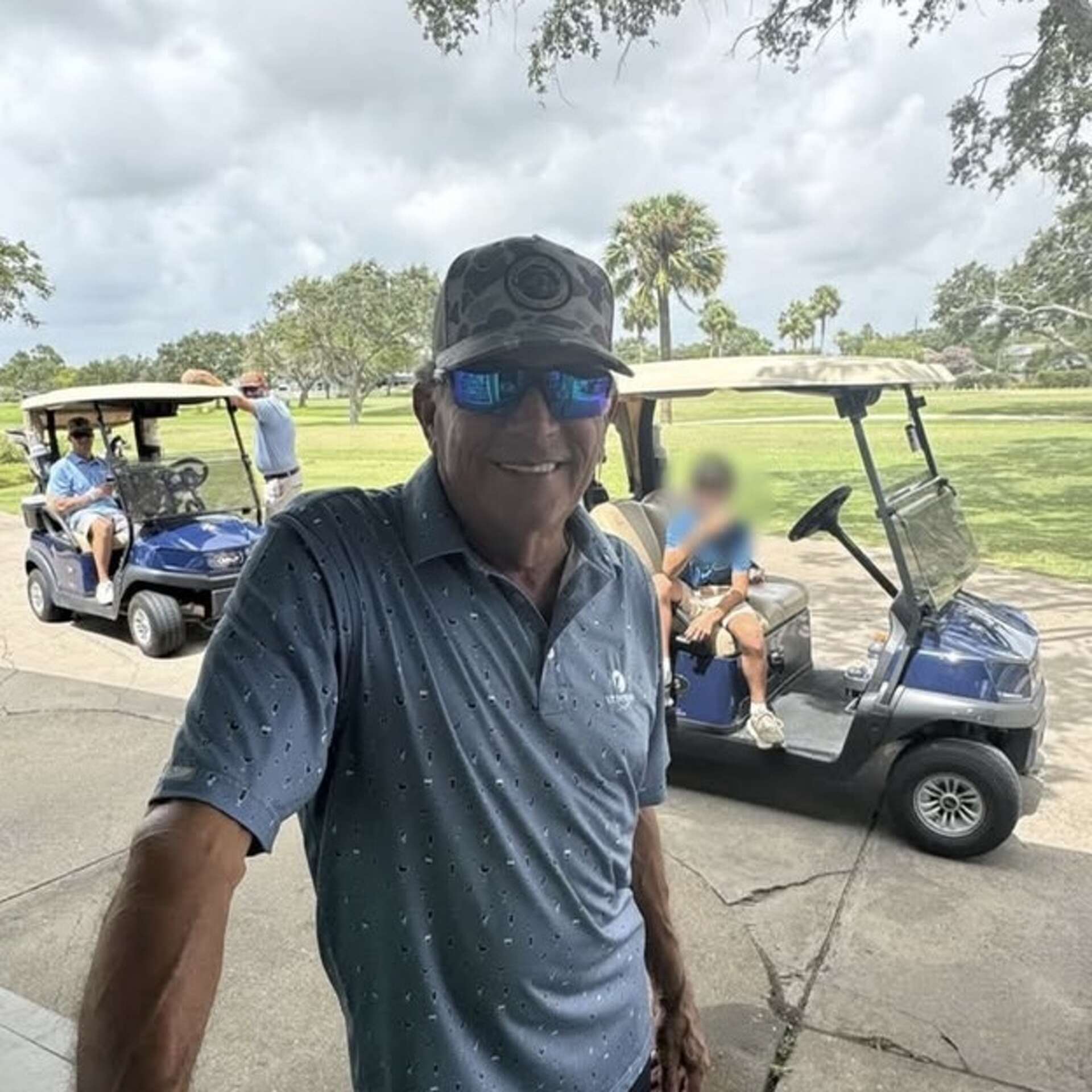 George Strait surprises fans at South Texas club
