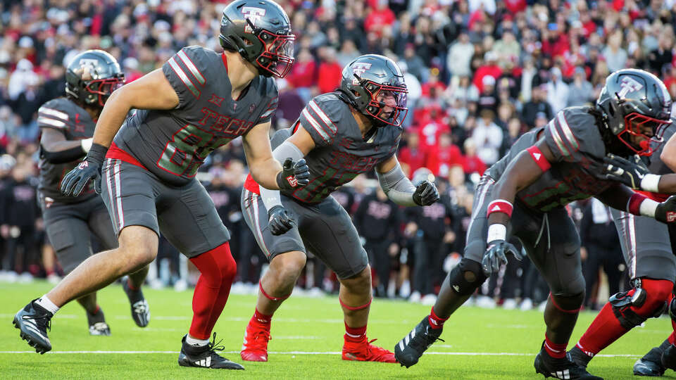 Texas Tech's offensive line added a big piece with the commitment of Felix Ojo of Mansfield.