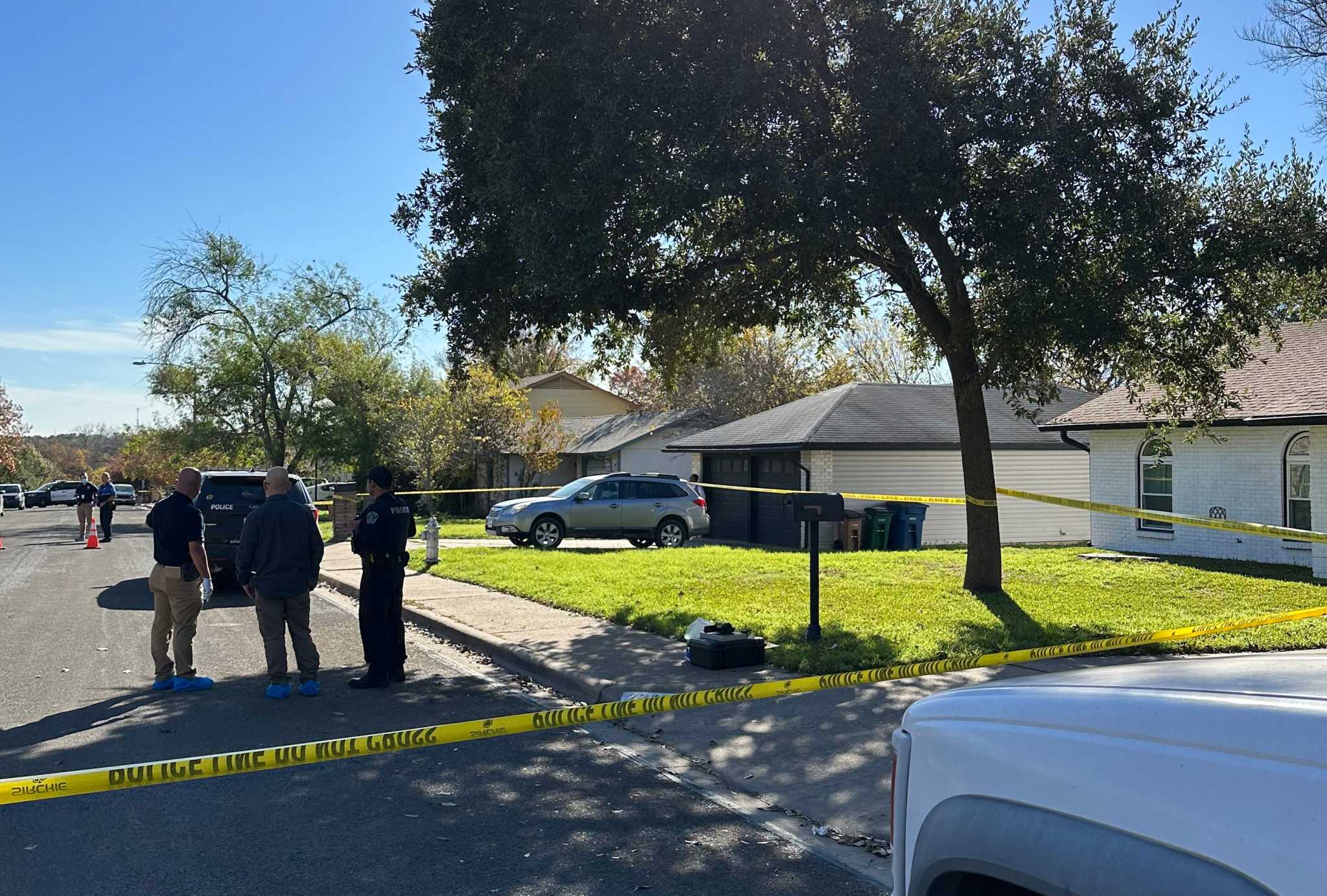 Police investigating possible double homicide in South Austin