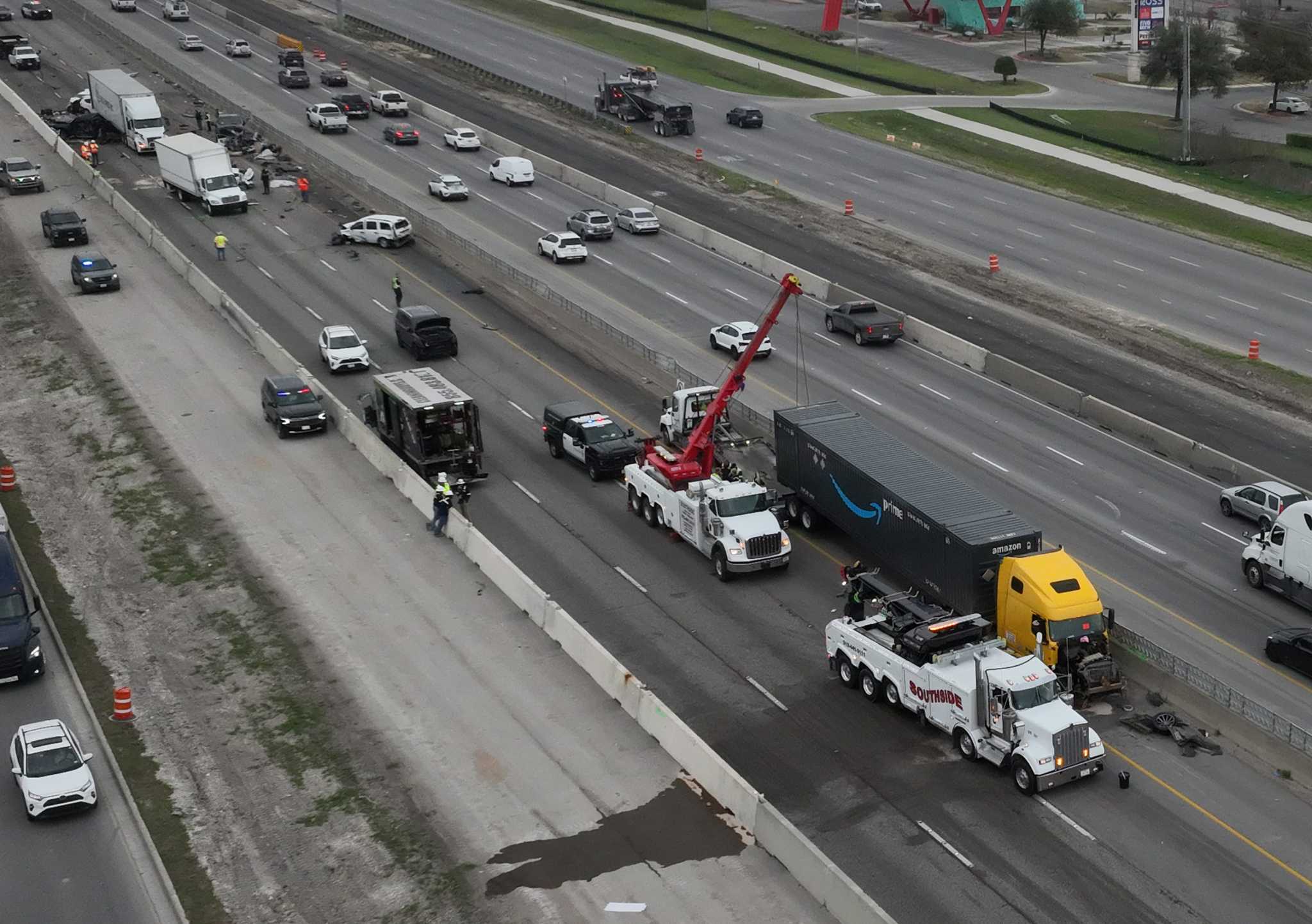 Deadly crash on I-35 in N. Austin: What we know about fatal semi-truck