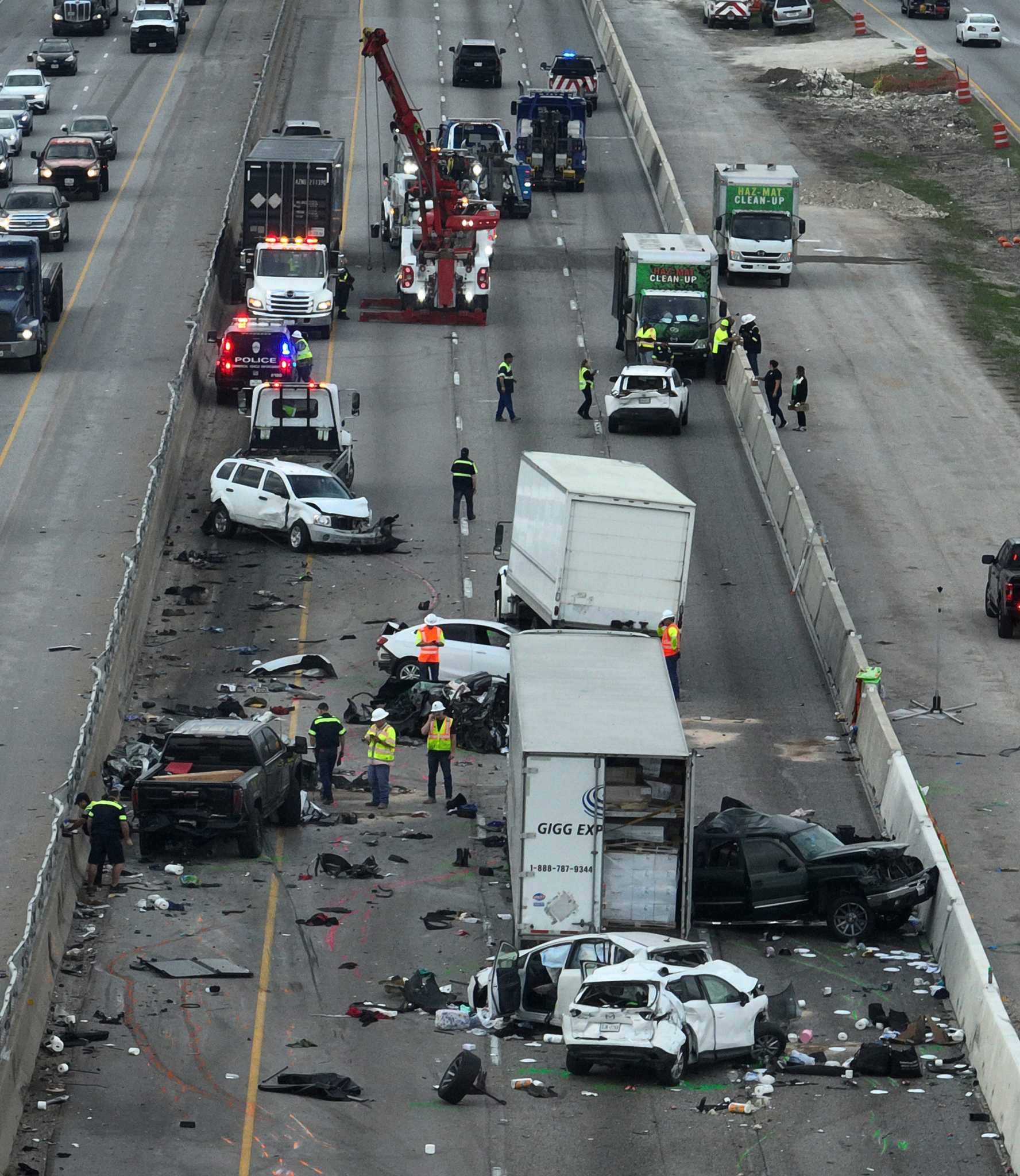 Truck driver charged in I-35 accident that resulted in 5 deaths