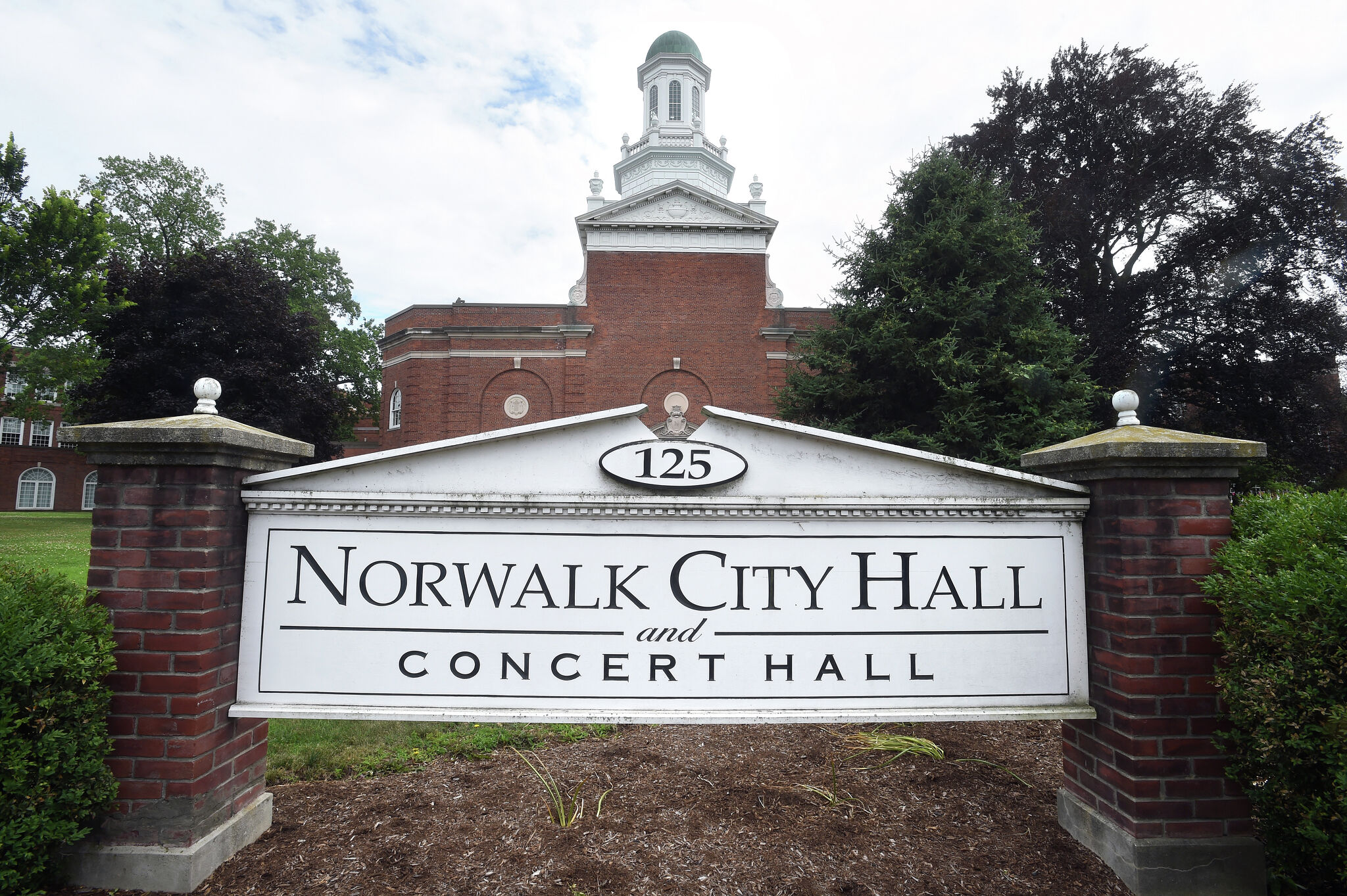 Norwalk official lived in Germany for a year while holding city job