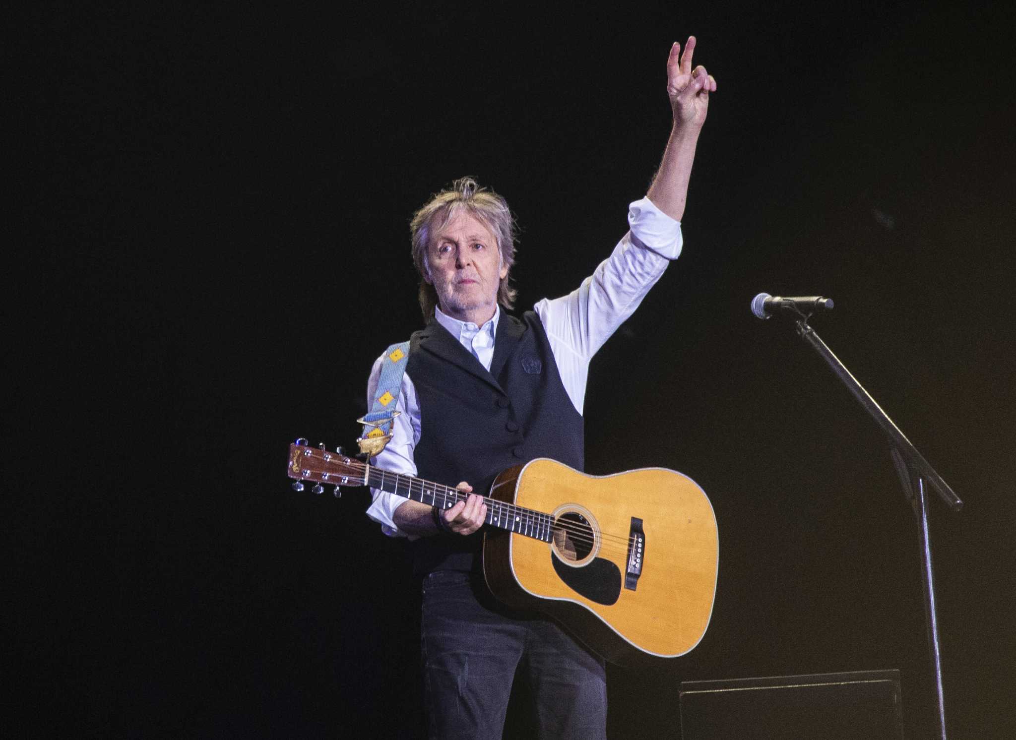 https://s.hdnux.com/photos/01/53/51/62/28220604/3/rawImage.jpg