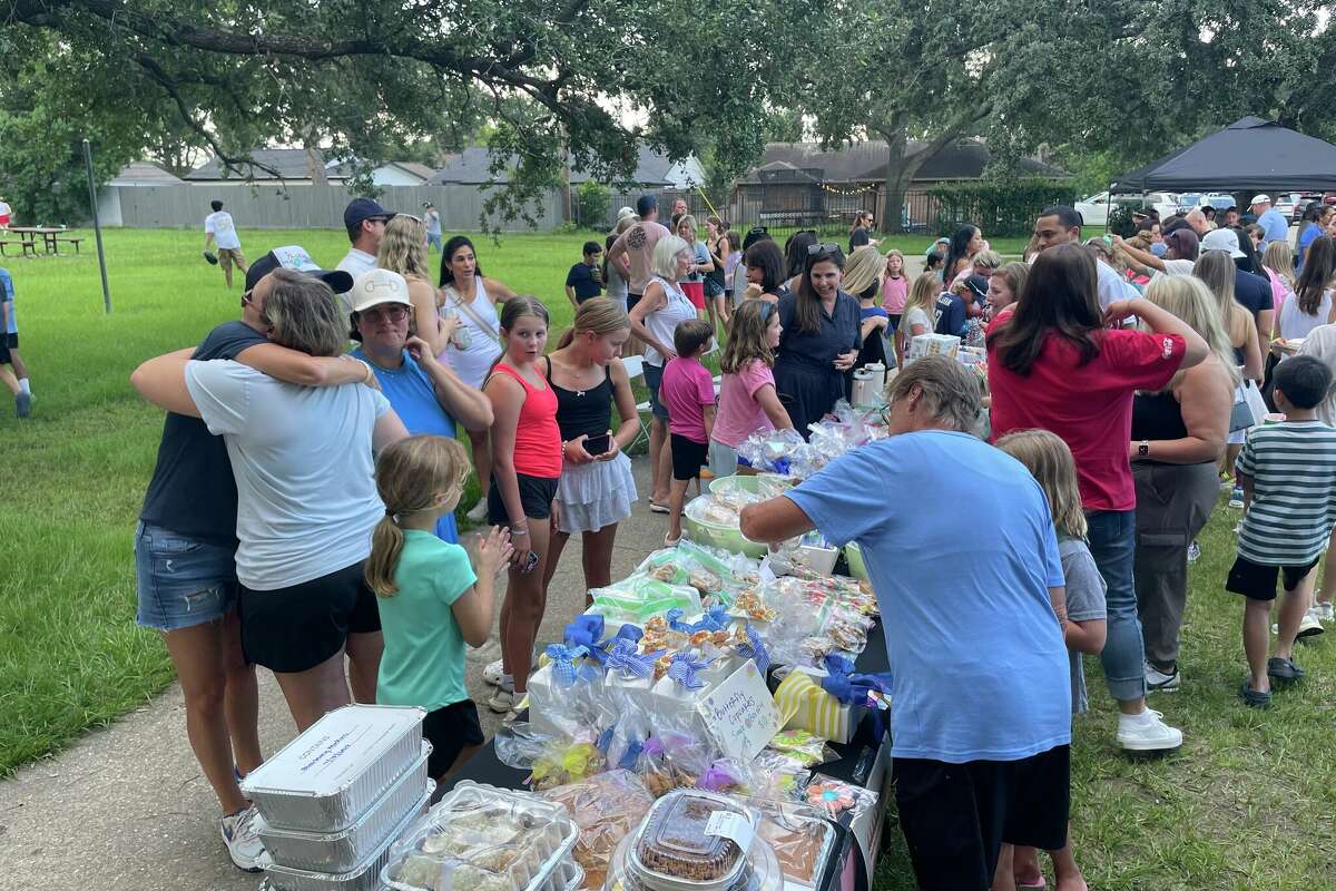 Community members gathered on July 10, 2025 at Jaycee Park in Houston to raise money for flood victims in Kerr County.