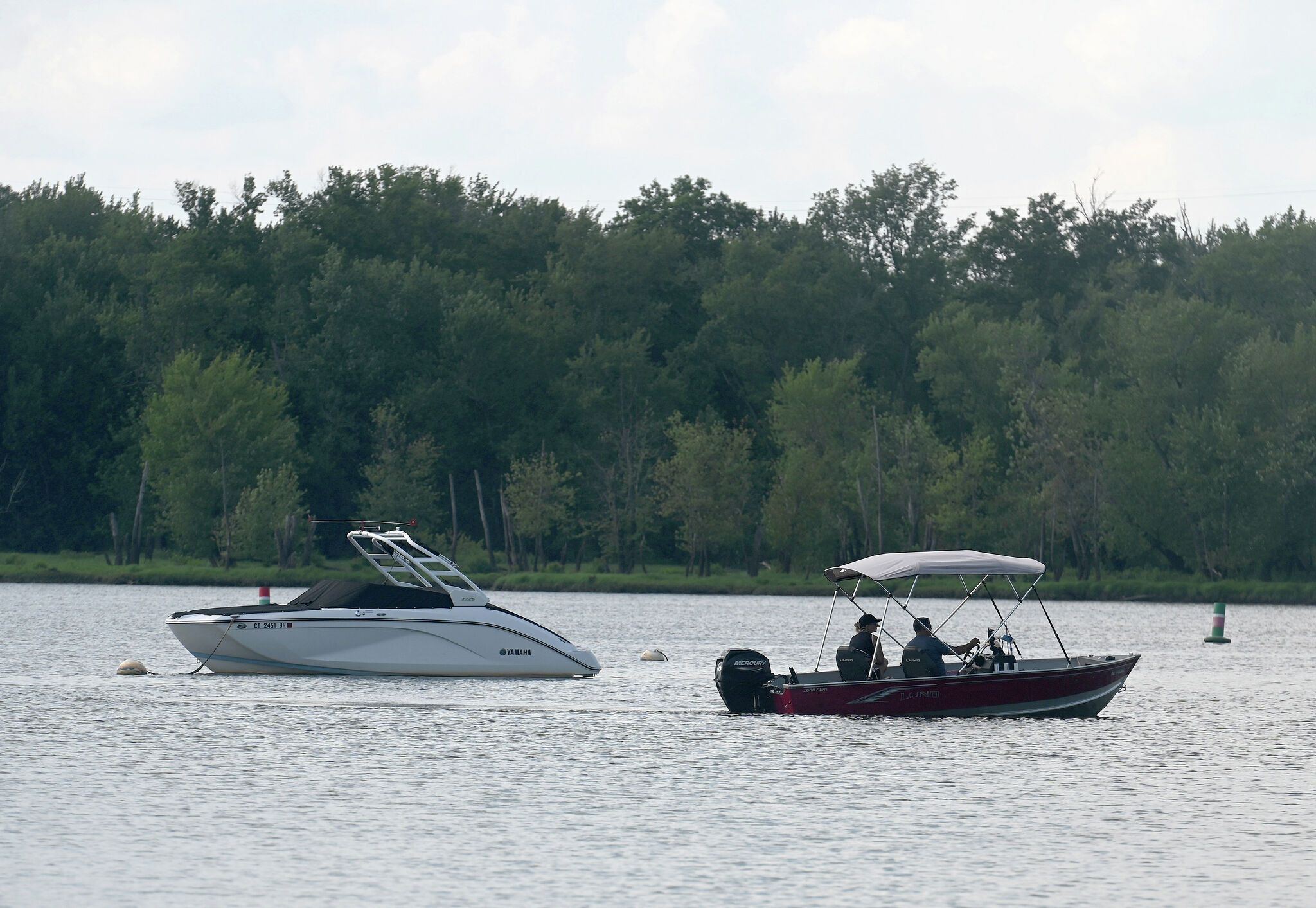 East Haven kayaker injured in hit-and-run crash with personal watercraft on Wethersfield Cove