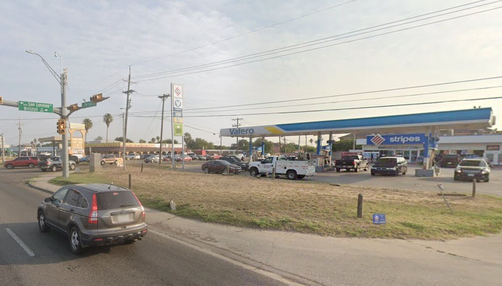Two arrested in migrant smuggling scheme at Laredo Stripes
