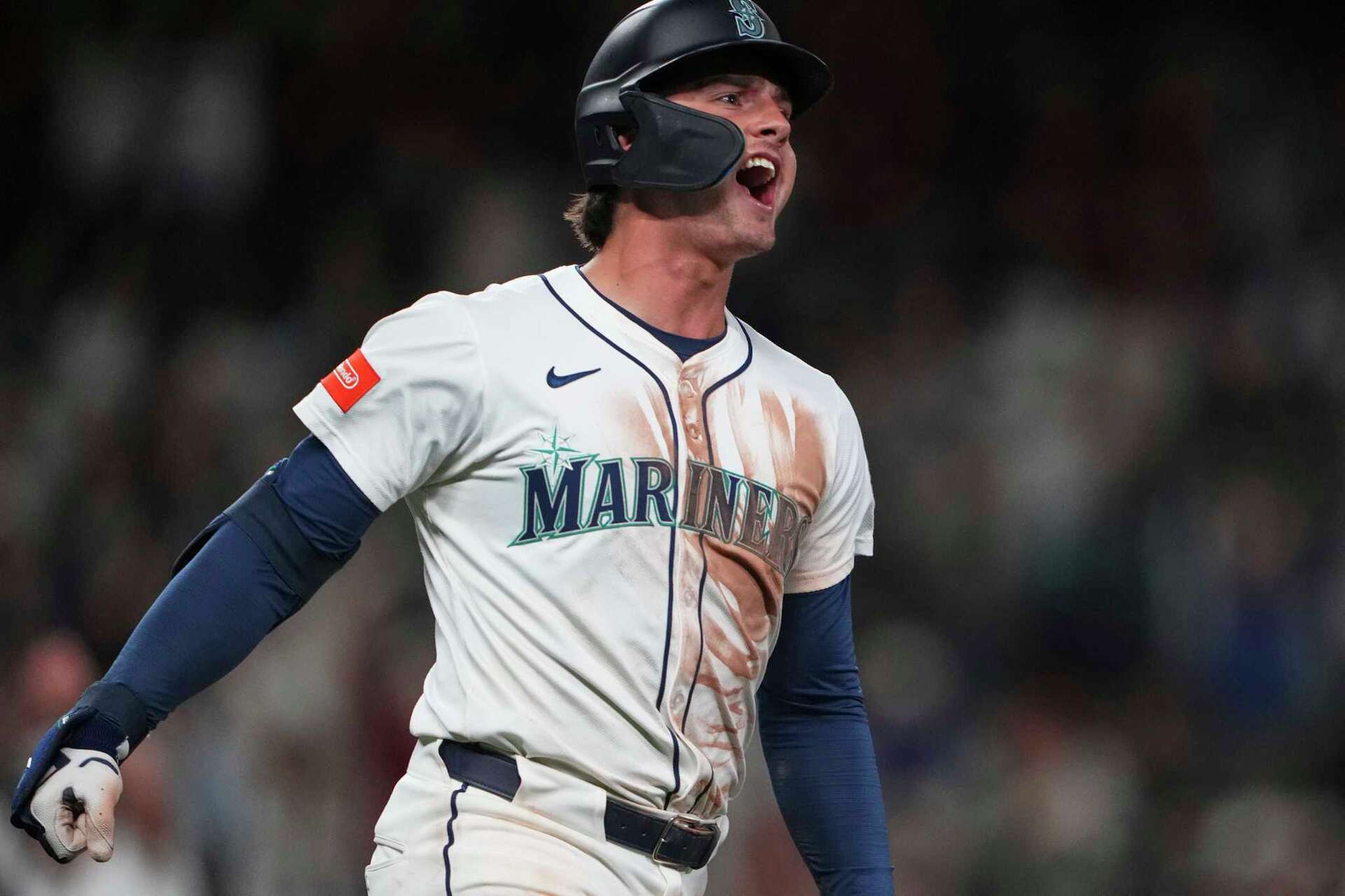 Houston Astros lose a wild one to Seattle Mariners in extras