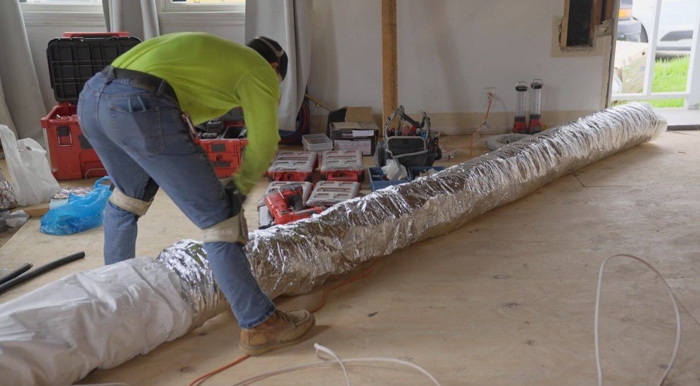 5 Tricks HVAC Pros Say Will Keep Your Garage Cool During Even the Hottest Heatwaves