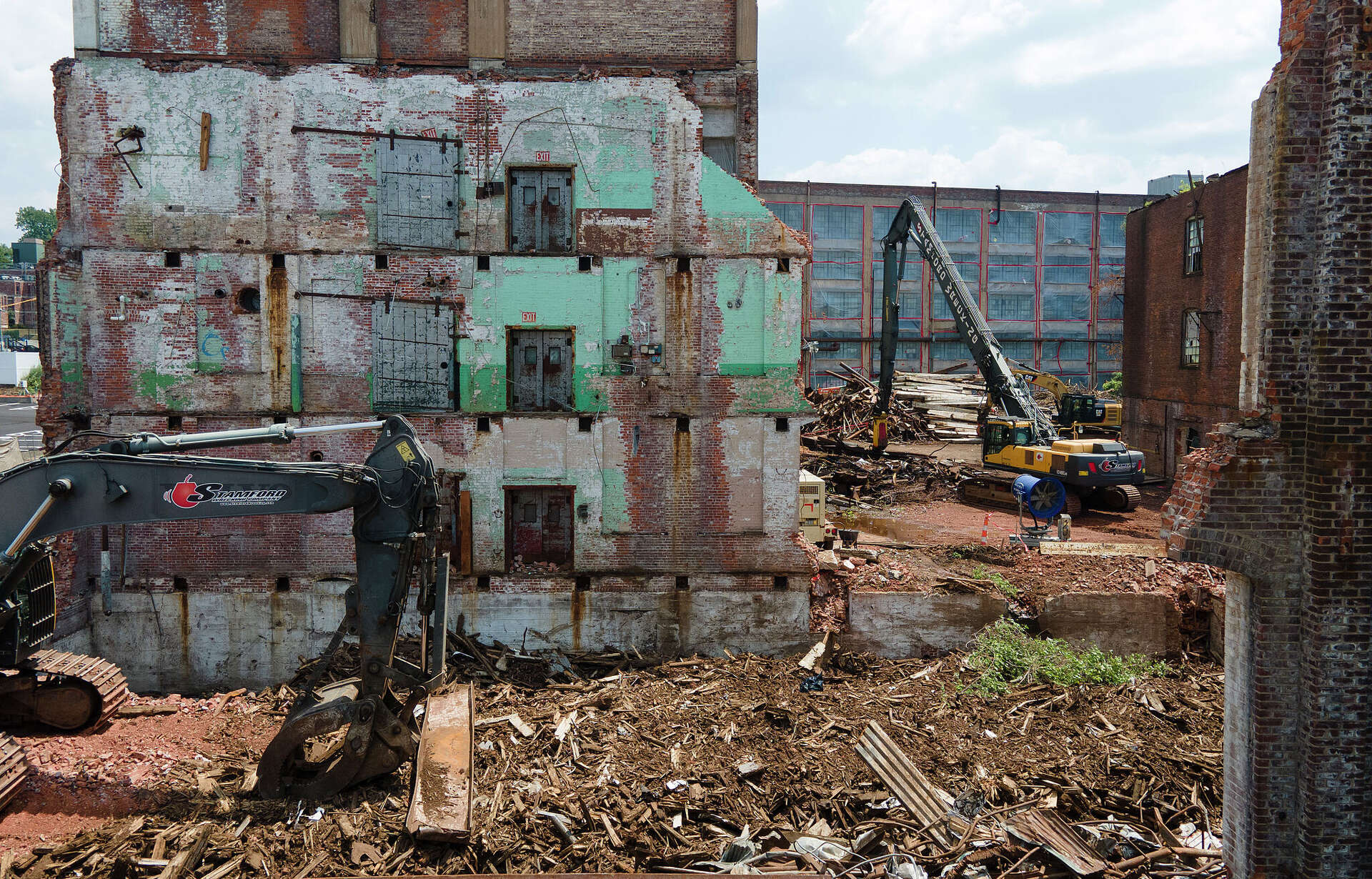 Demolition starts on last New Haven Winchester factory building