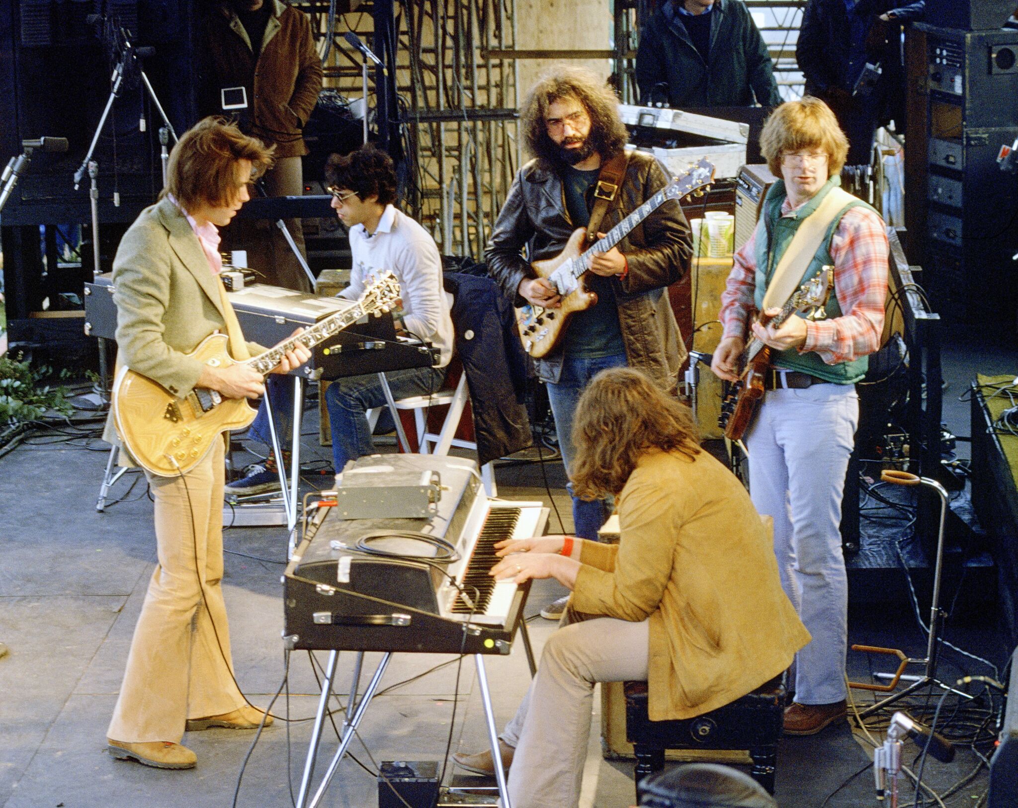 DOES/DOES 10th Anniversary Live「Thanksg… Celebration of Grateful Dead's 60th anniversary begins in