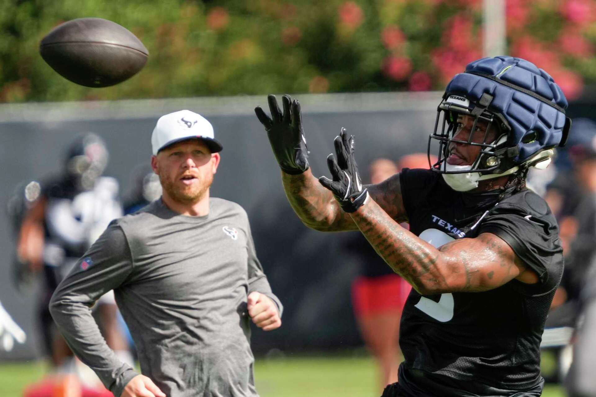 Texans tight end Brevin Jordan gets back up to speed after ACL injury