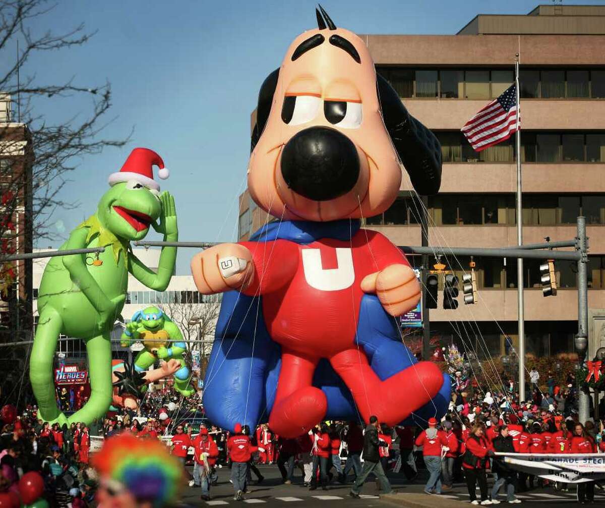 Balloons leave crowd walking on air