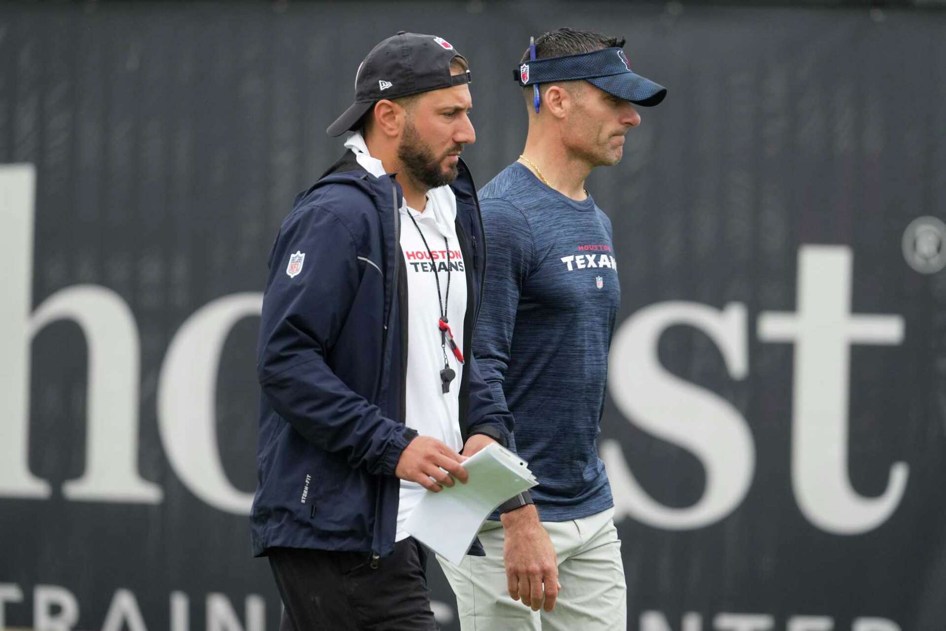 Texans GM Nick Caserio 'anticipating' OC Nick Caley's return