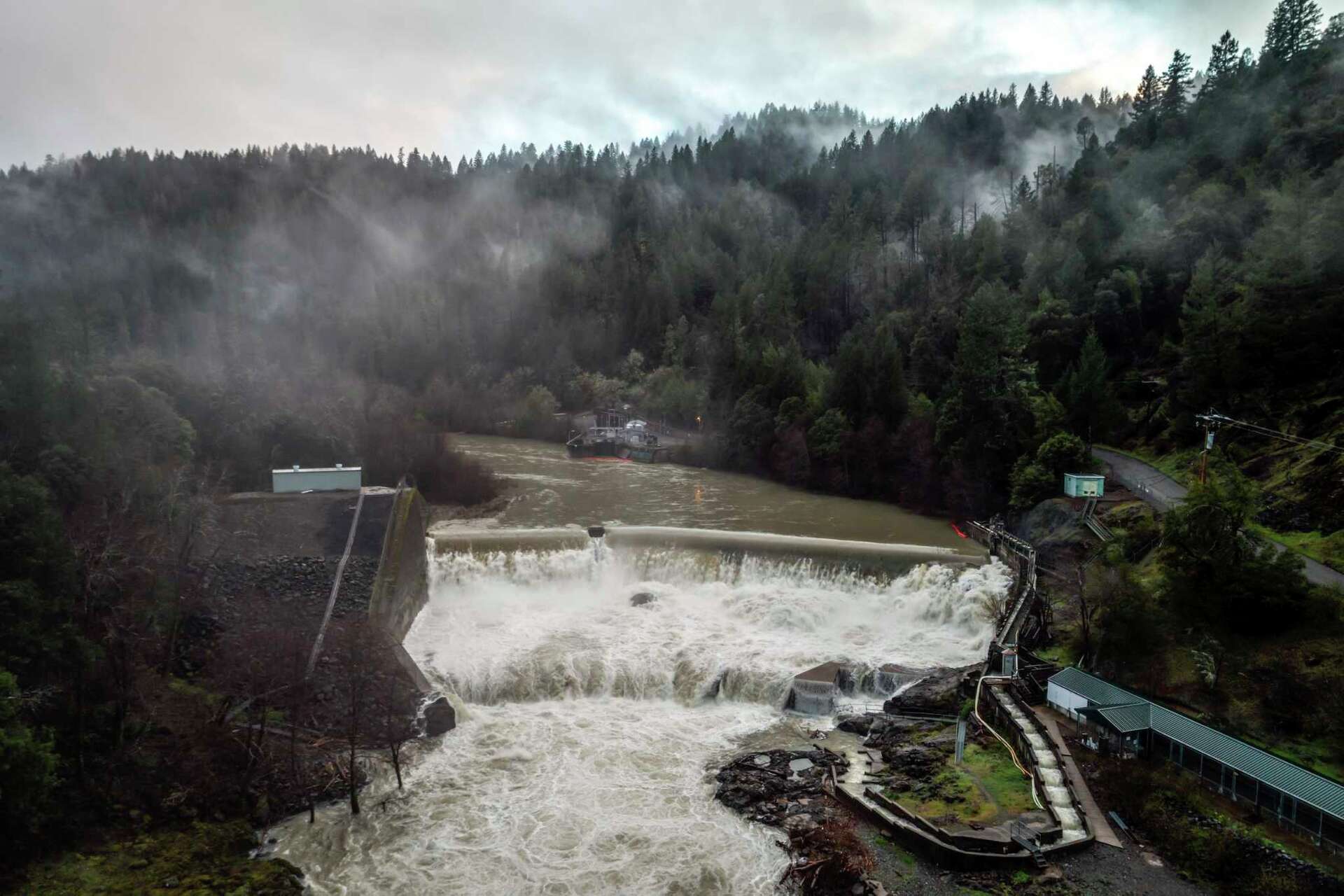 Two dams in Northern California could be razed under PG&E plan