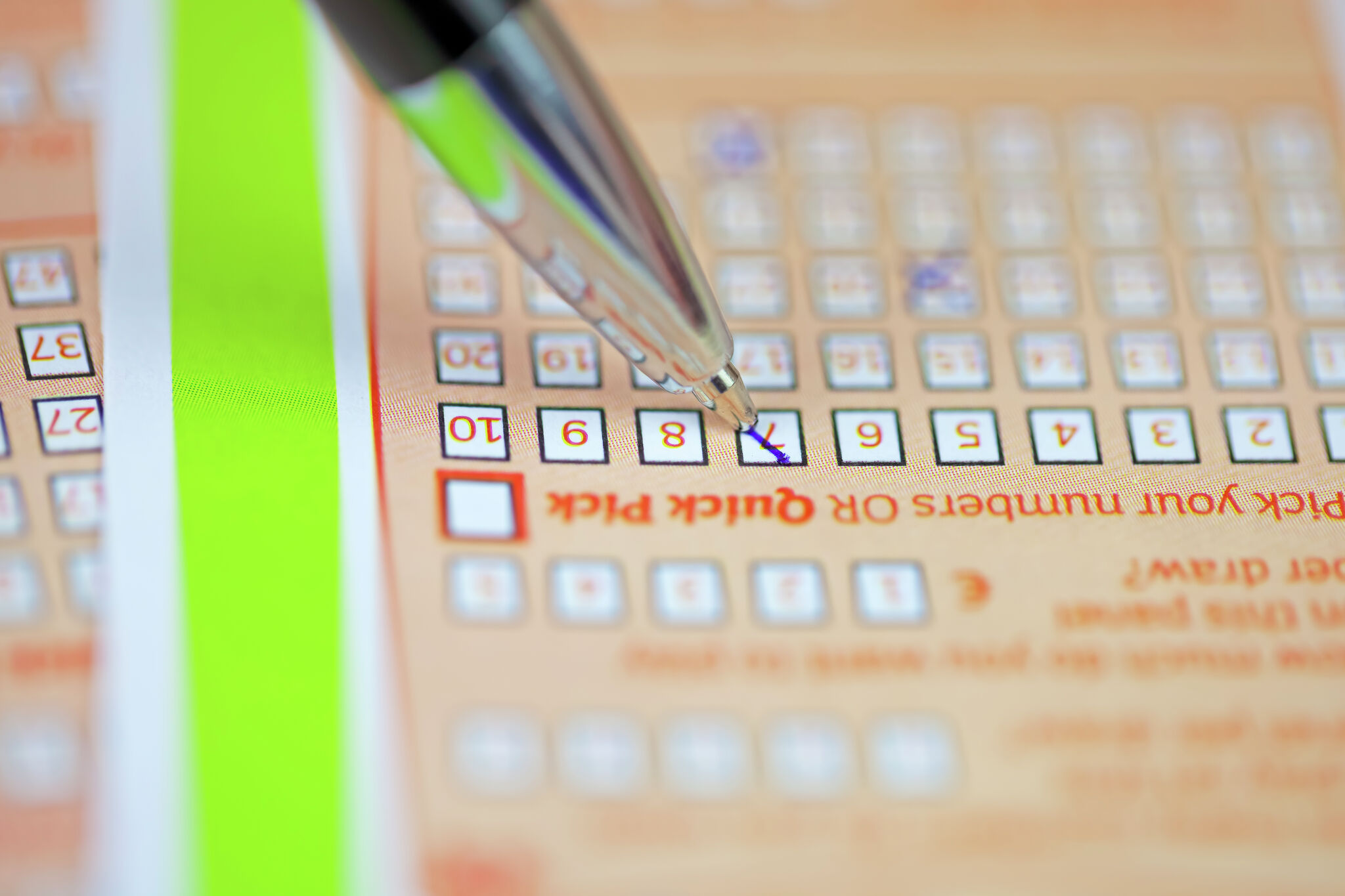 Wolcott resident claims winning 100K Connecticut Lottery prize