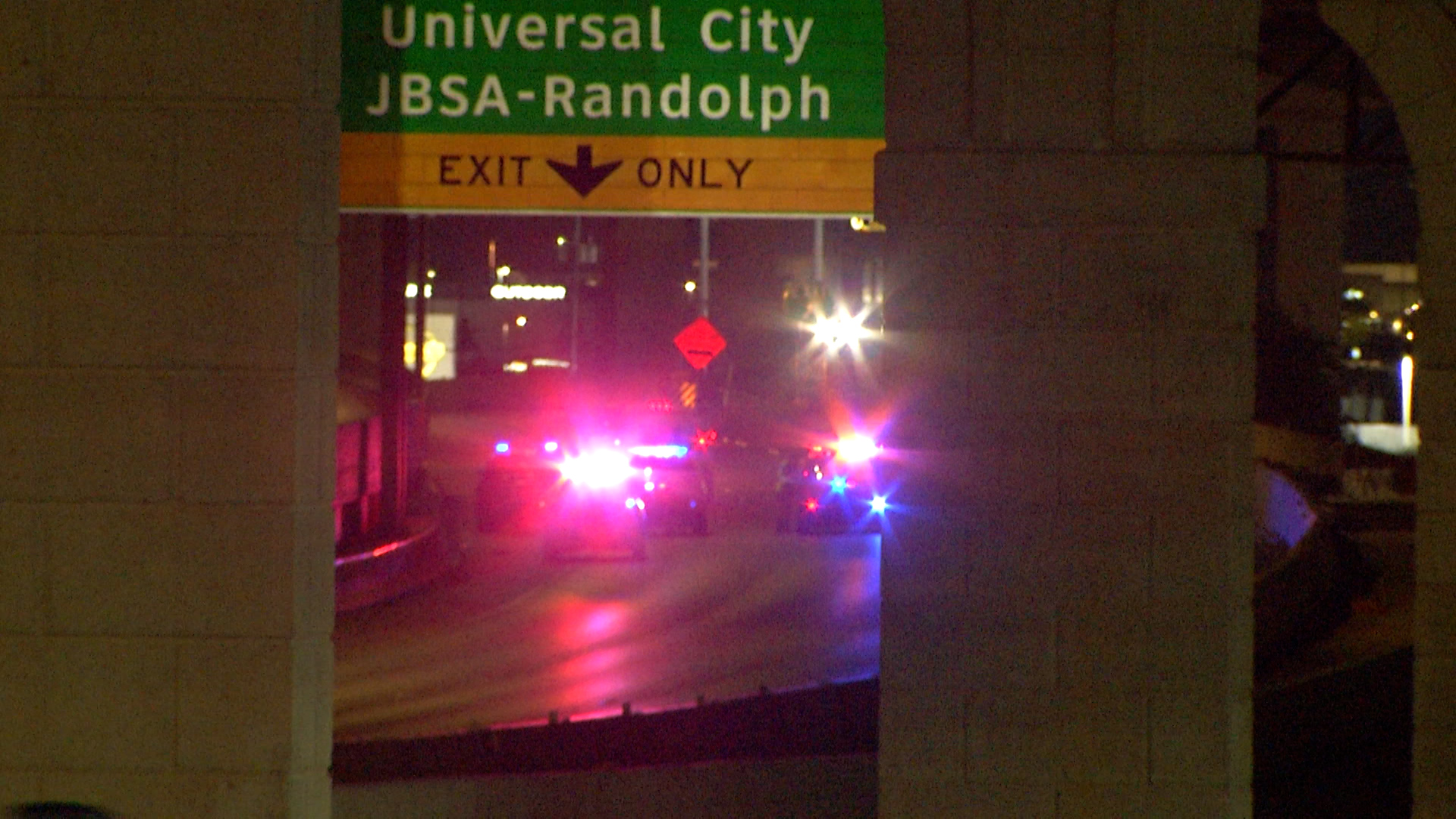 San Antonio police say motorcyclist killed in I-35 crash