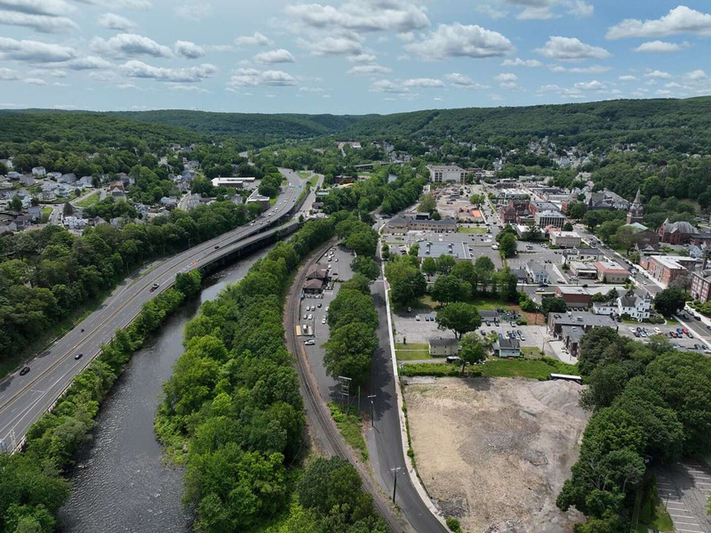 Naugatuck Valley officials work first regional plan of development