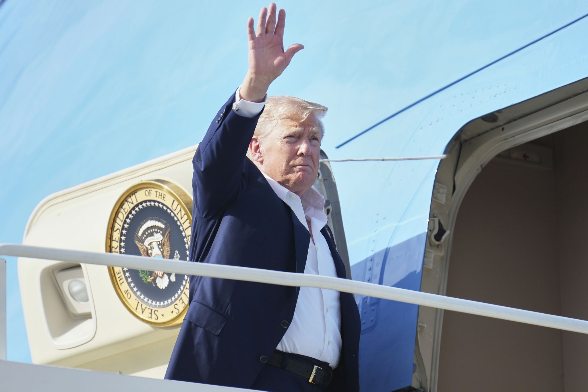 https://s.hdnux.com/photos/01/53/63/76/28262319/3/rawImage.jpg