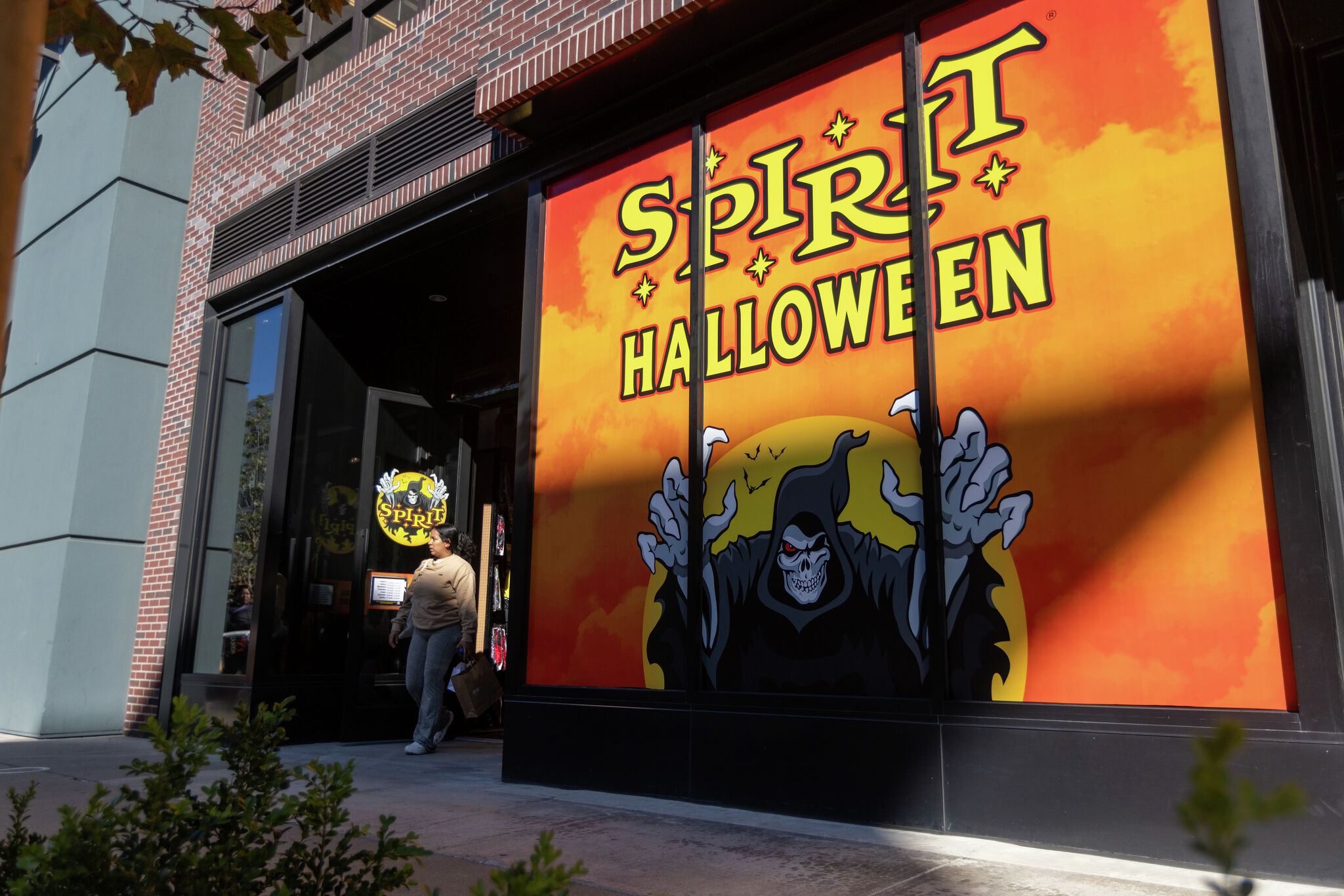 Spirit Halloween Store Opening