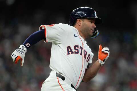 Fact check: Jose Altuve wasn't denied service at Louis Vuitton
