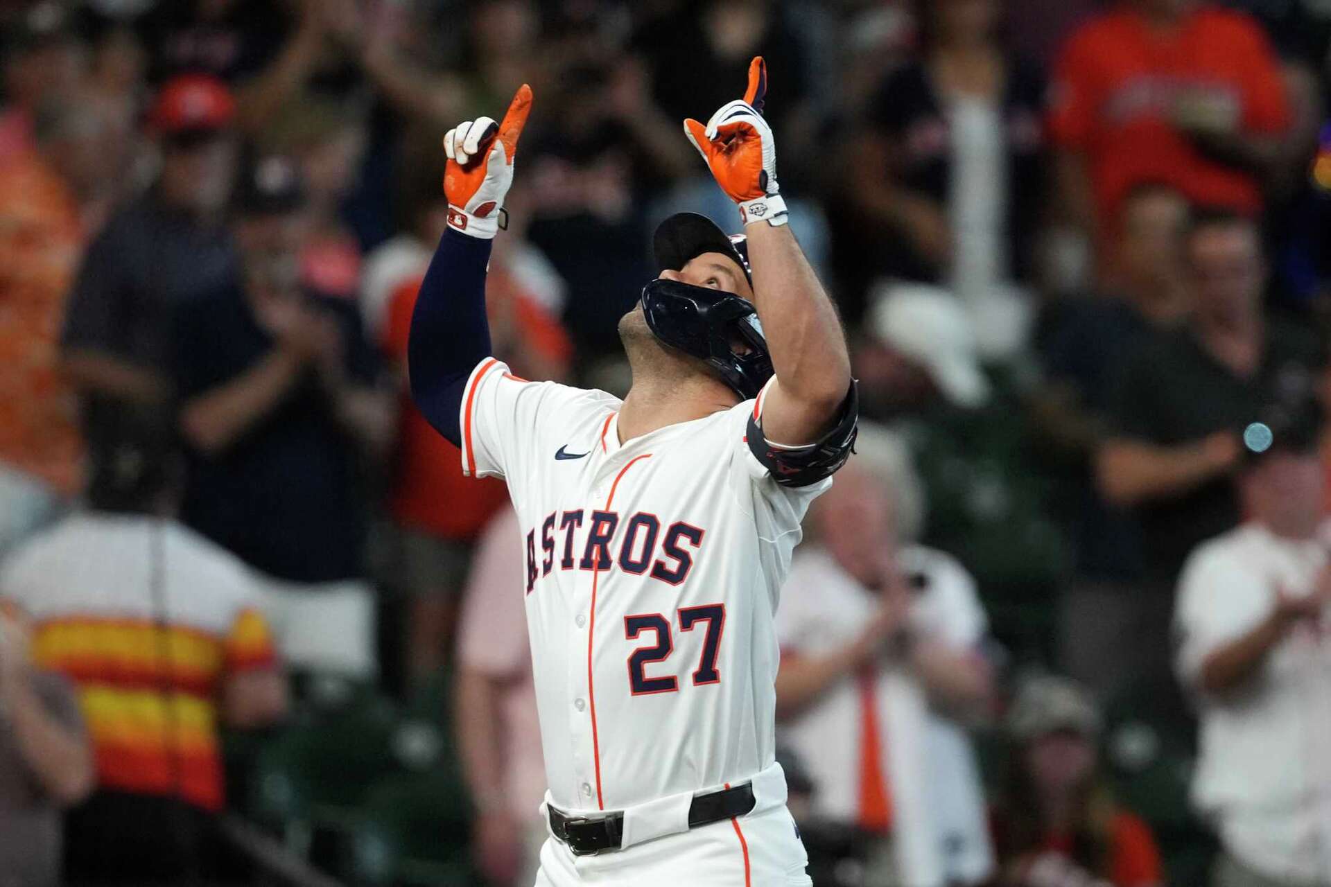 Houston Astros get four hits from Jose Altuve to beat Nationals