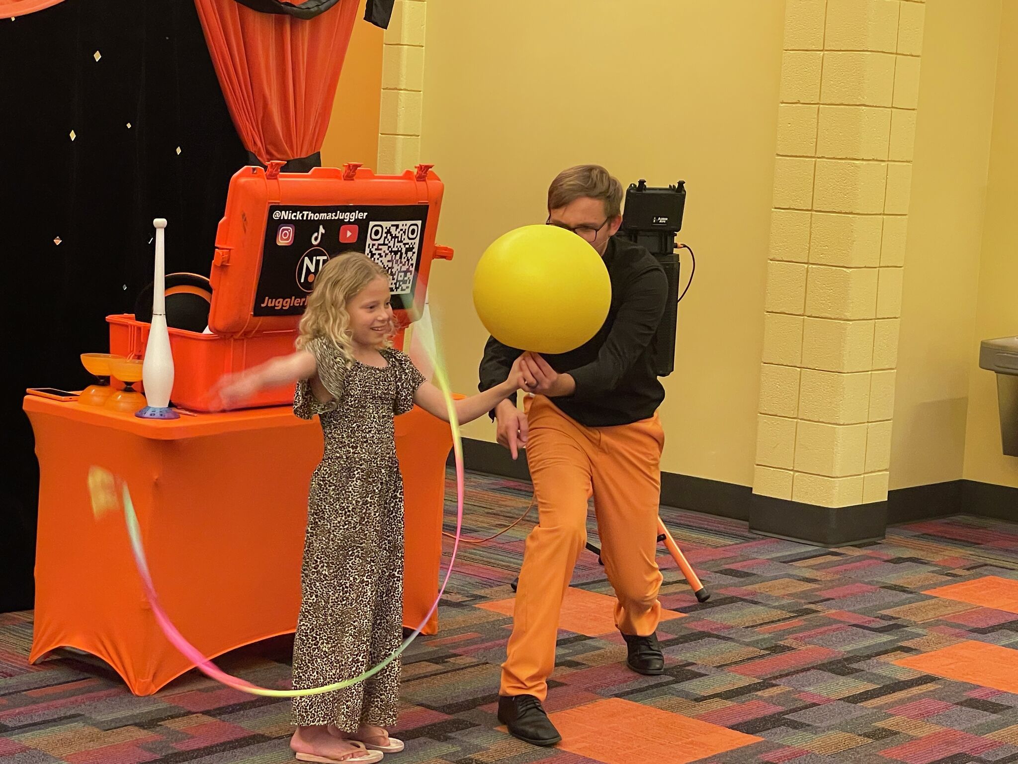 Morton Township Library in Mecosta Michigan hosts juggler Nick Thomas