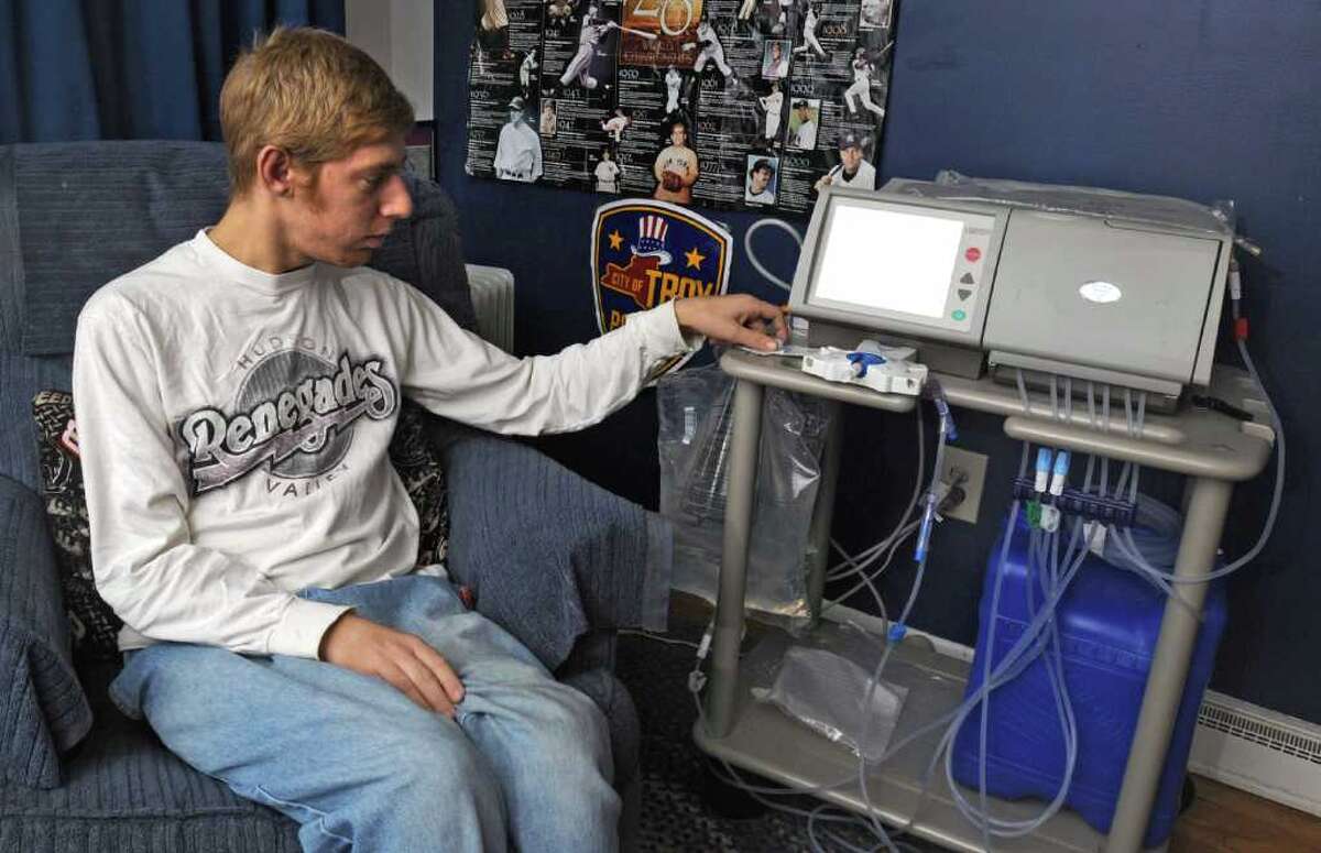 Dialysis at home frees up time for kidney patients