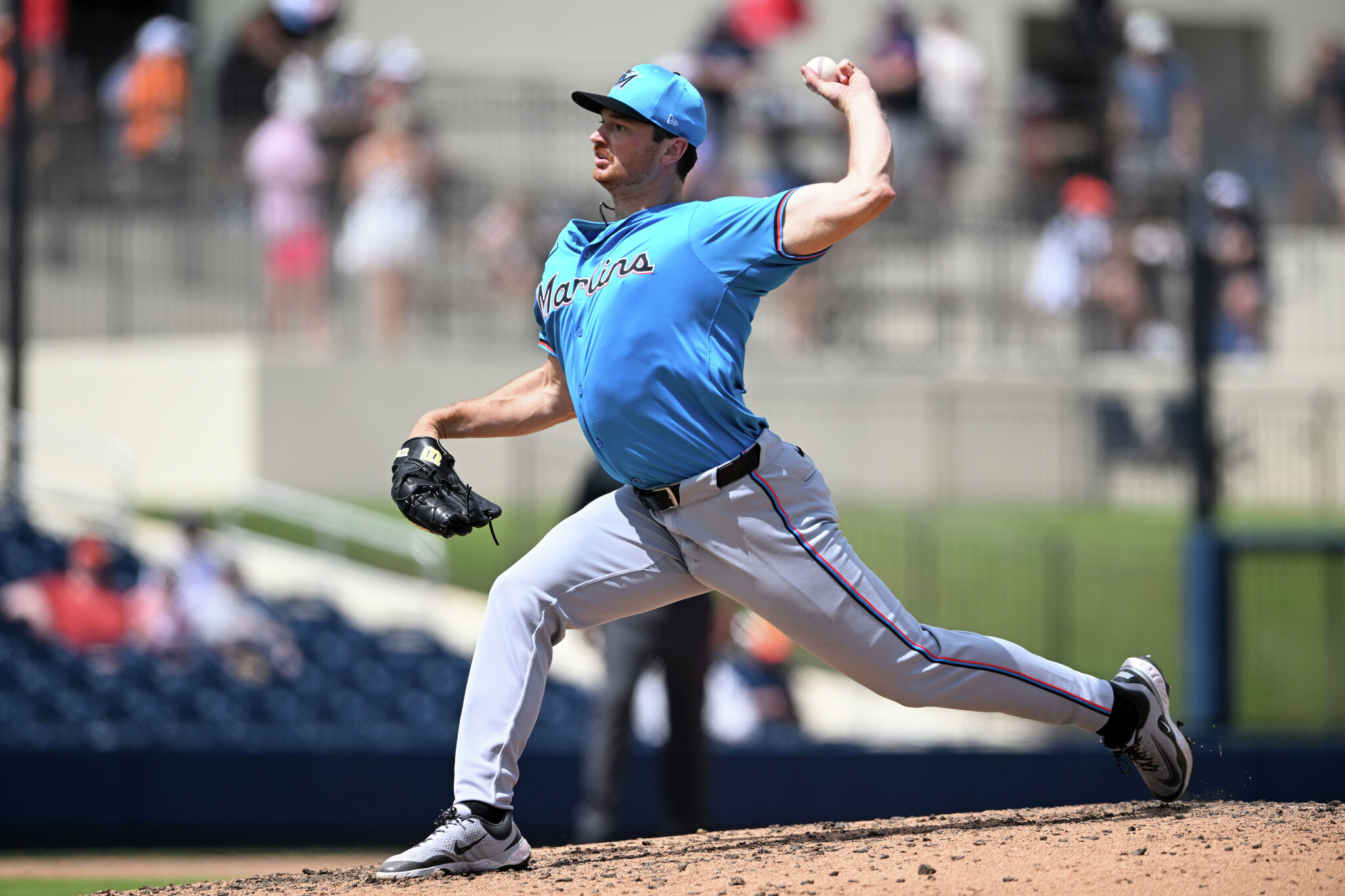 Houston Astros acquire left-handed reliever John Rooney from Miami Mar