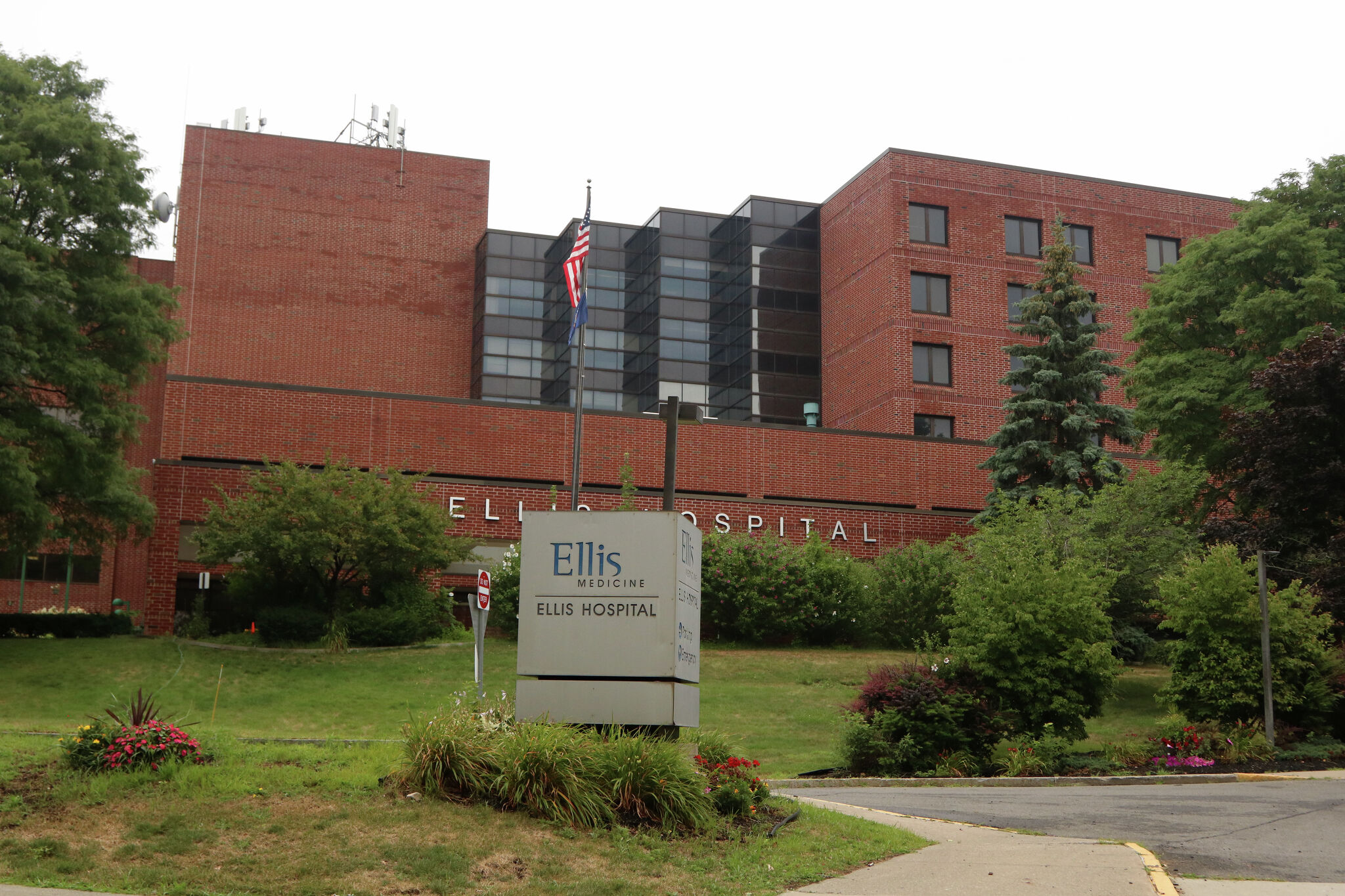 Ellis sues St. Peter’s over access to cardiology practice
