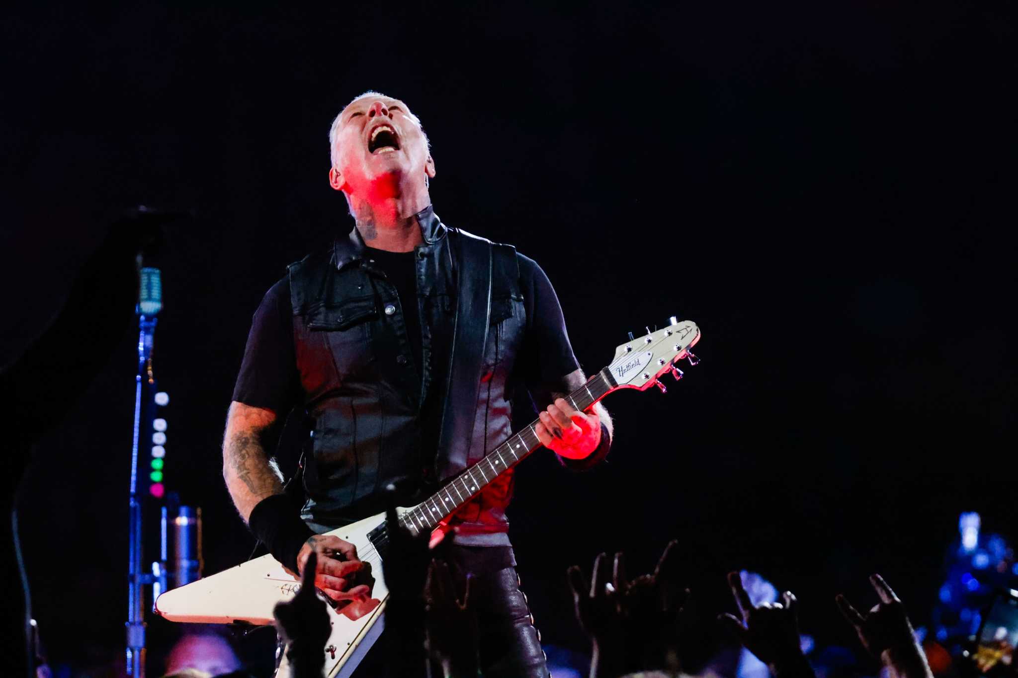https://s.hdnux.com/photos/01/54/16/07/28369378/3/rawImage.jpg