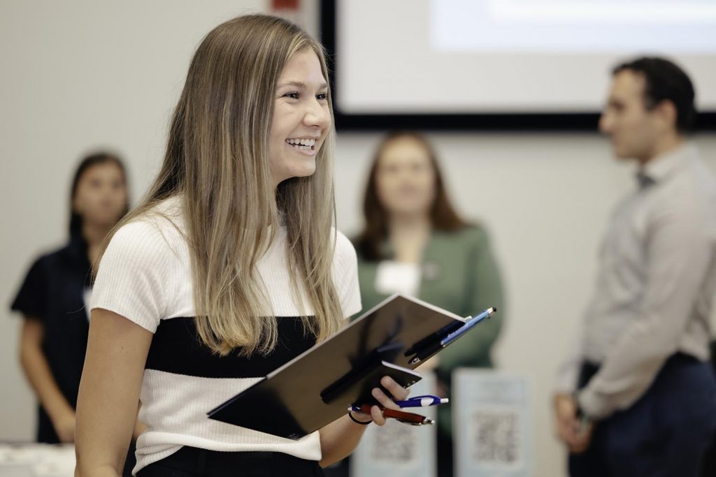 Gen Z's Job Hunt Crisis: AI, Tariffs, and the Vanishing Entry-Level Dream