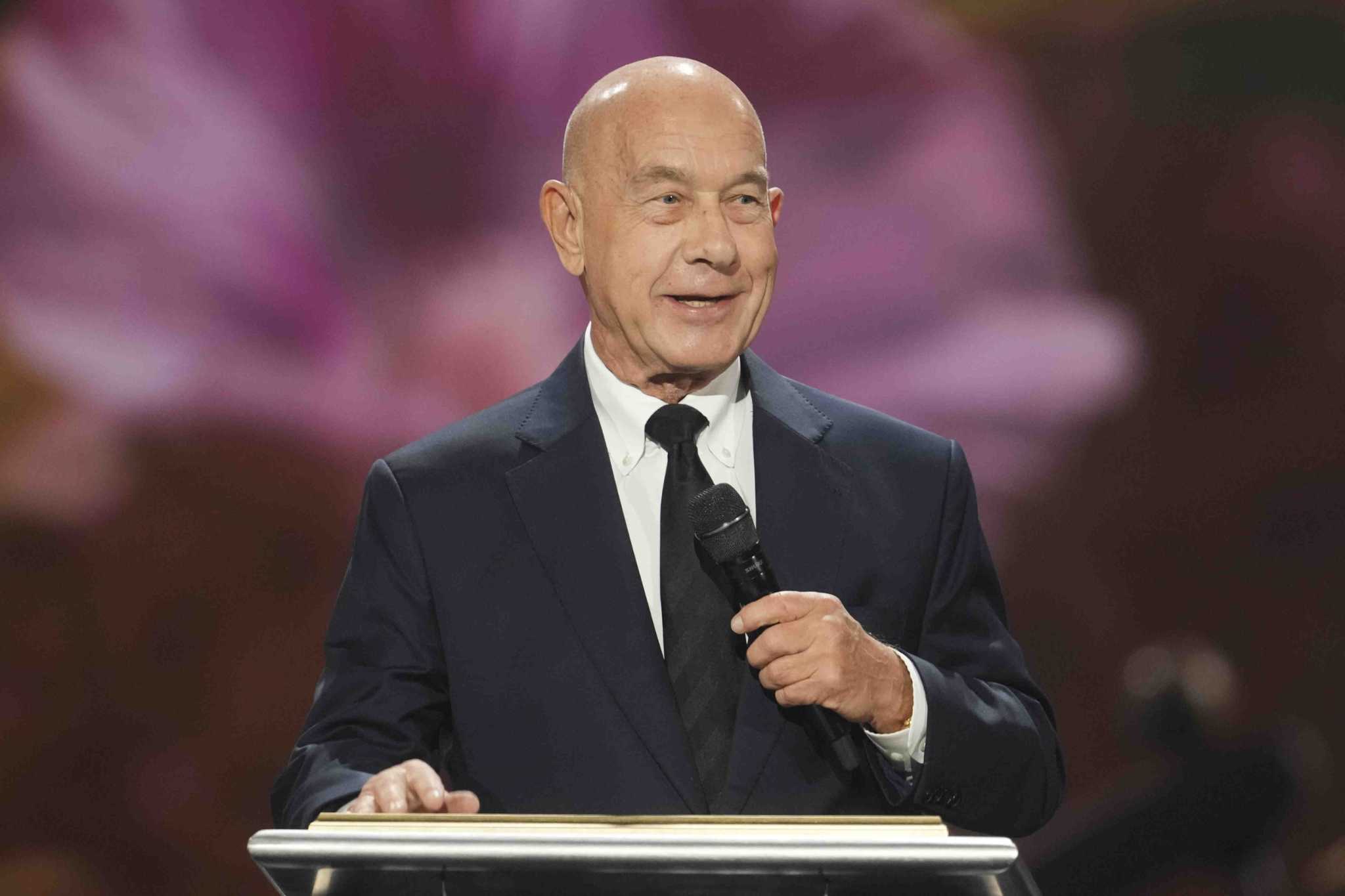 https://s.hdnux.com/photos/01/54/17/31/28374644/3/rawImage.jpg