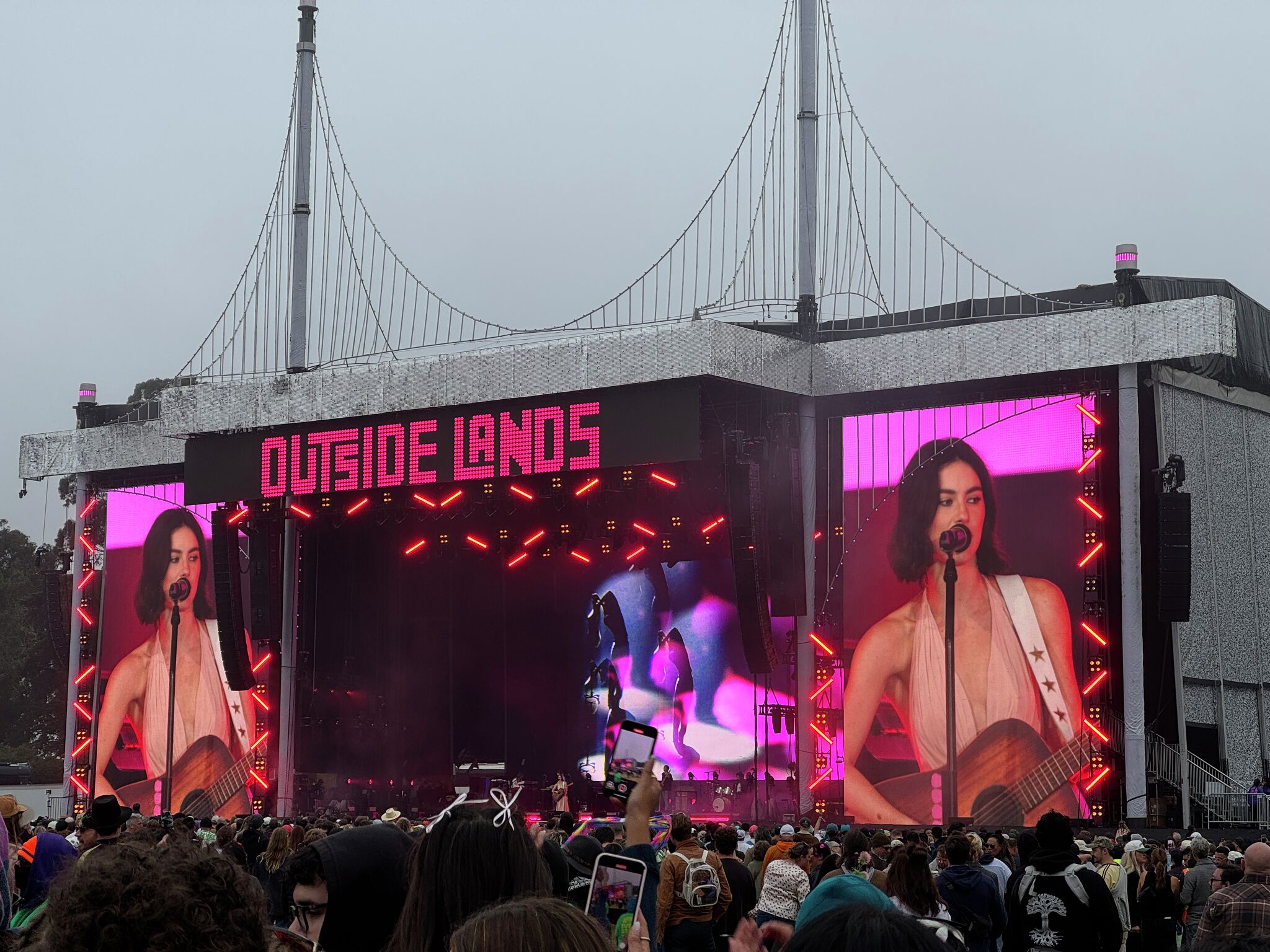 https://s.hdnux.com/photos/01/54/17/65/28376393/5/rawImage.jpg